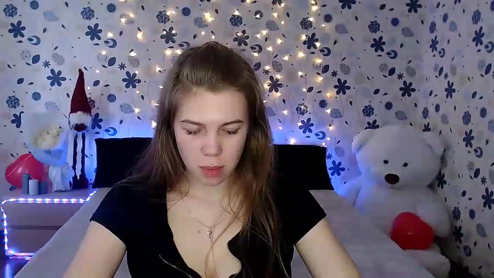Gallery image thumbnail from Lina_69's myfreecams stream on, 02/19/2023, 12:30 image 8 of 20