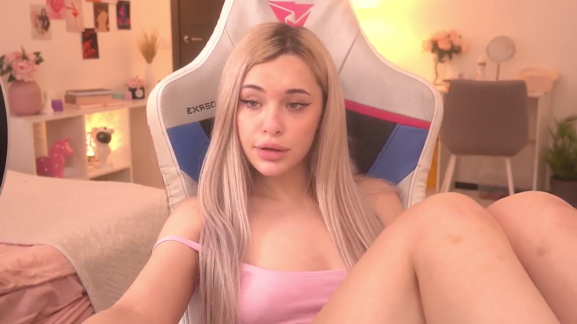 Gallery image thumbnail from Lina_Jay's myfreecams stream on, 04/16/2024, 09:28 image 16 of 20