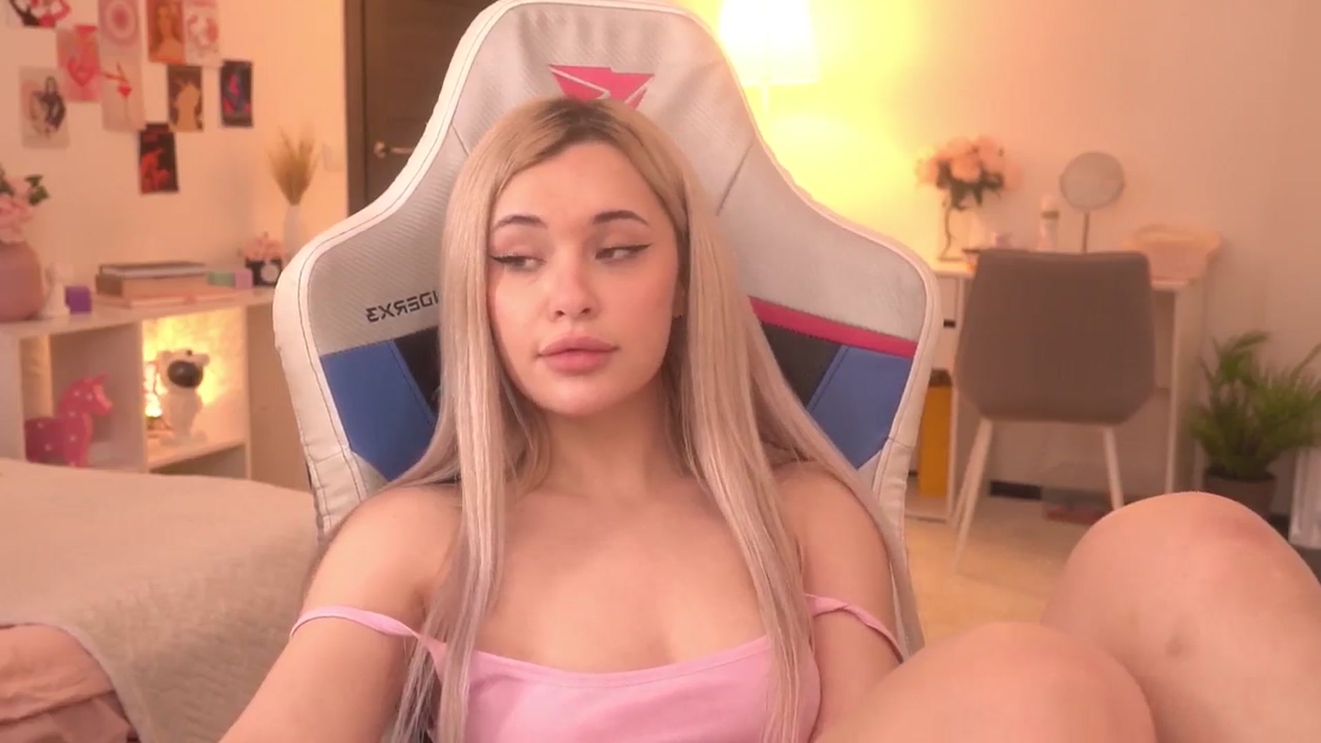 Gallery image thumbnail from Lina_Jay's myfreecams stream on, 04/16/2024, 09:28 image 12 of 20