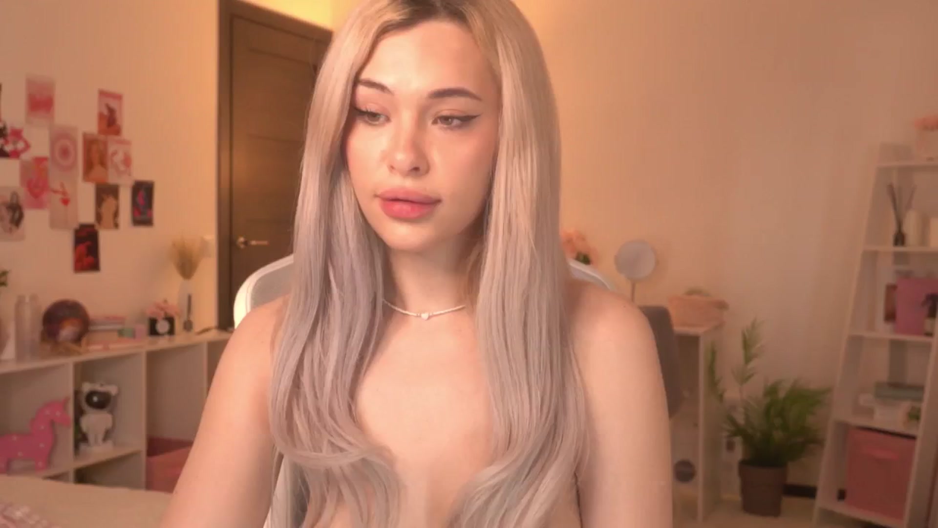 Gallery image thumbnail from Lina_Jay's myfreecams stream on, 04/29/2024, 05:22 image 16 of 20