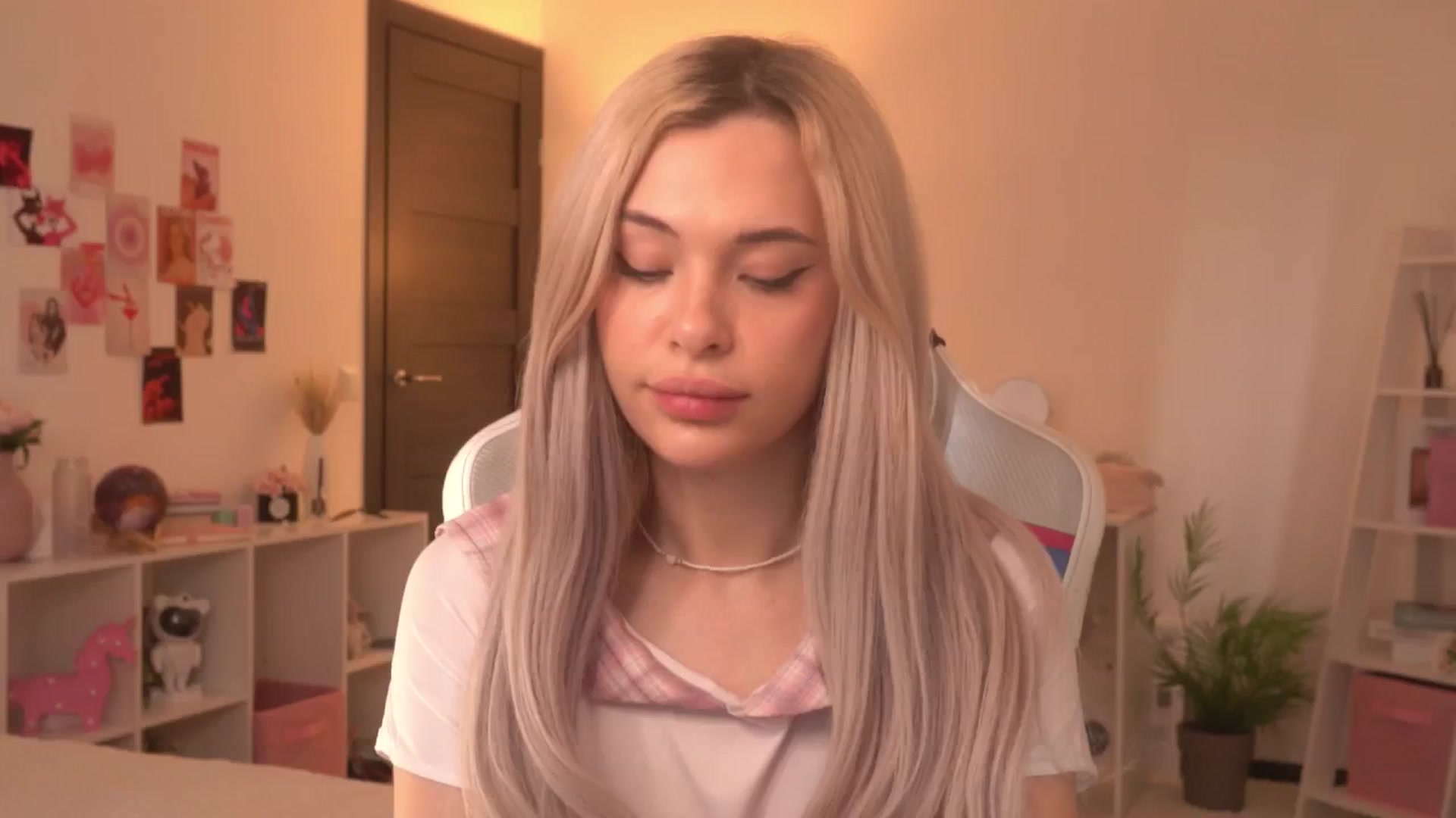 Gallery image thumbnail from Lina_Jay's myfreecams stream on, 04/29/2024, 09:15 image 2 of 20