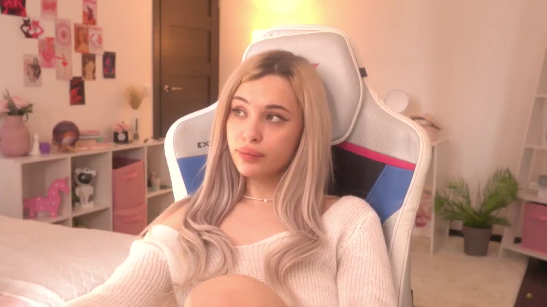 Gallery image thumbnail from Lina_Jay's myfreecams stream on, 05/02/2024, 10:26 image 16 of 20