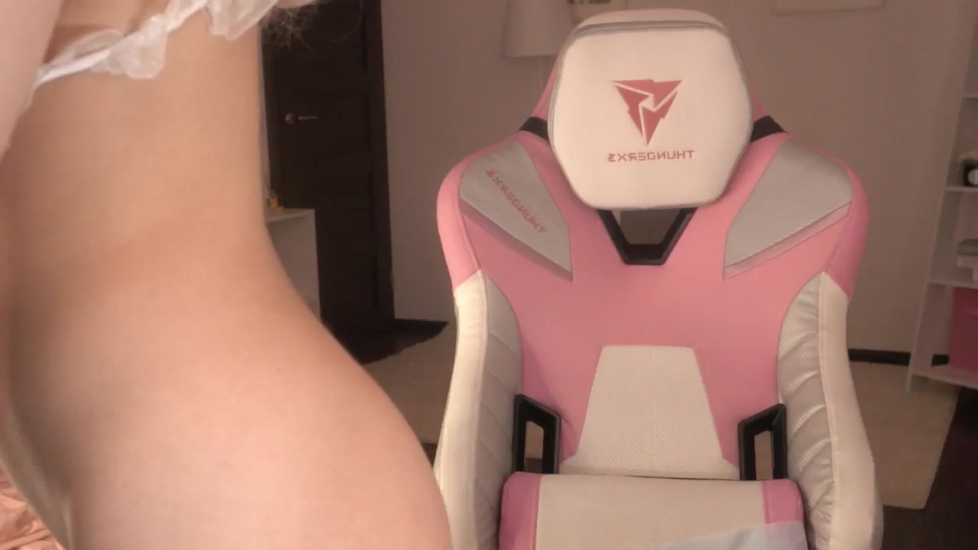 Gallery image thumbnail from Lina_Jay's myfreecams stream on, 05/12/2024, 10:01 image 13 of 20