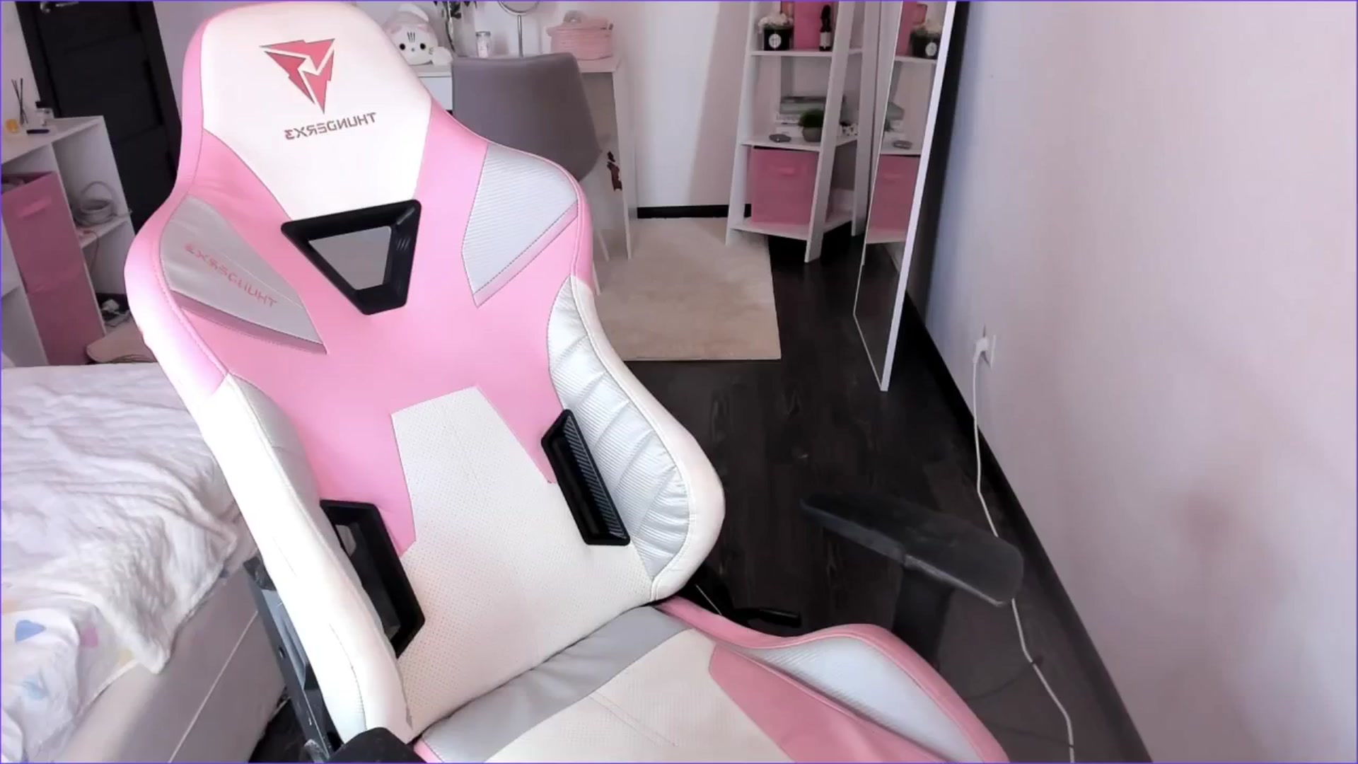 Gallery image thumbnail from Lina_Jay's myfreecams stream on, 06/06/2024, 08:37 image 7 of 20