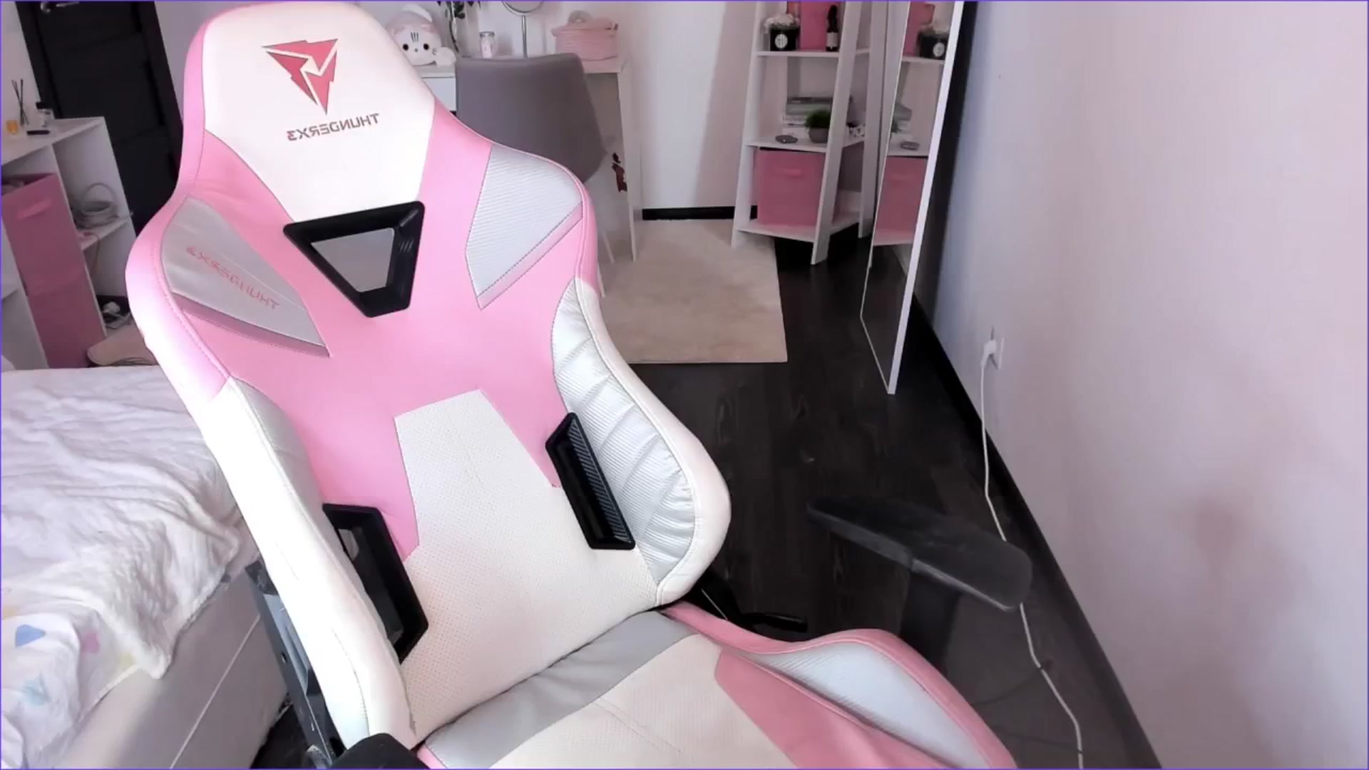 Gallery image thumbnail from Lina_Jay's myfreecams stream on, 06/06/2024, 08:37 image 6 of 20