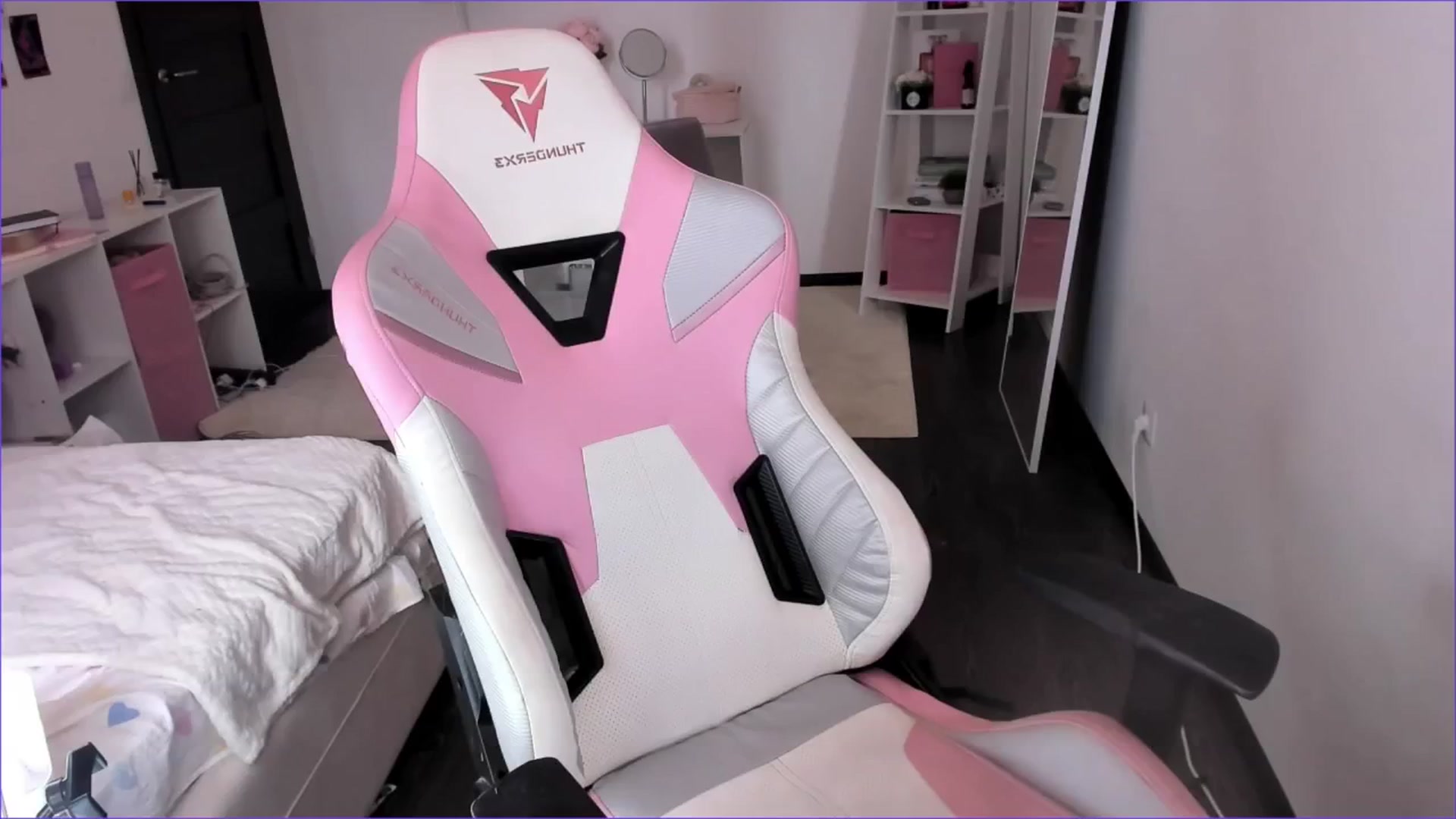 Gallery image thumbnail from Lina_Jay's myfreecams stream on, 06/06/2024, 10:52 image 11 of 20