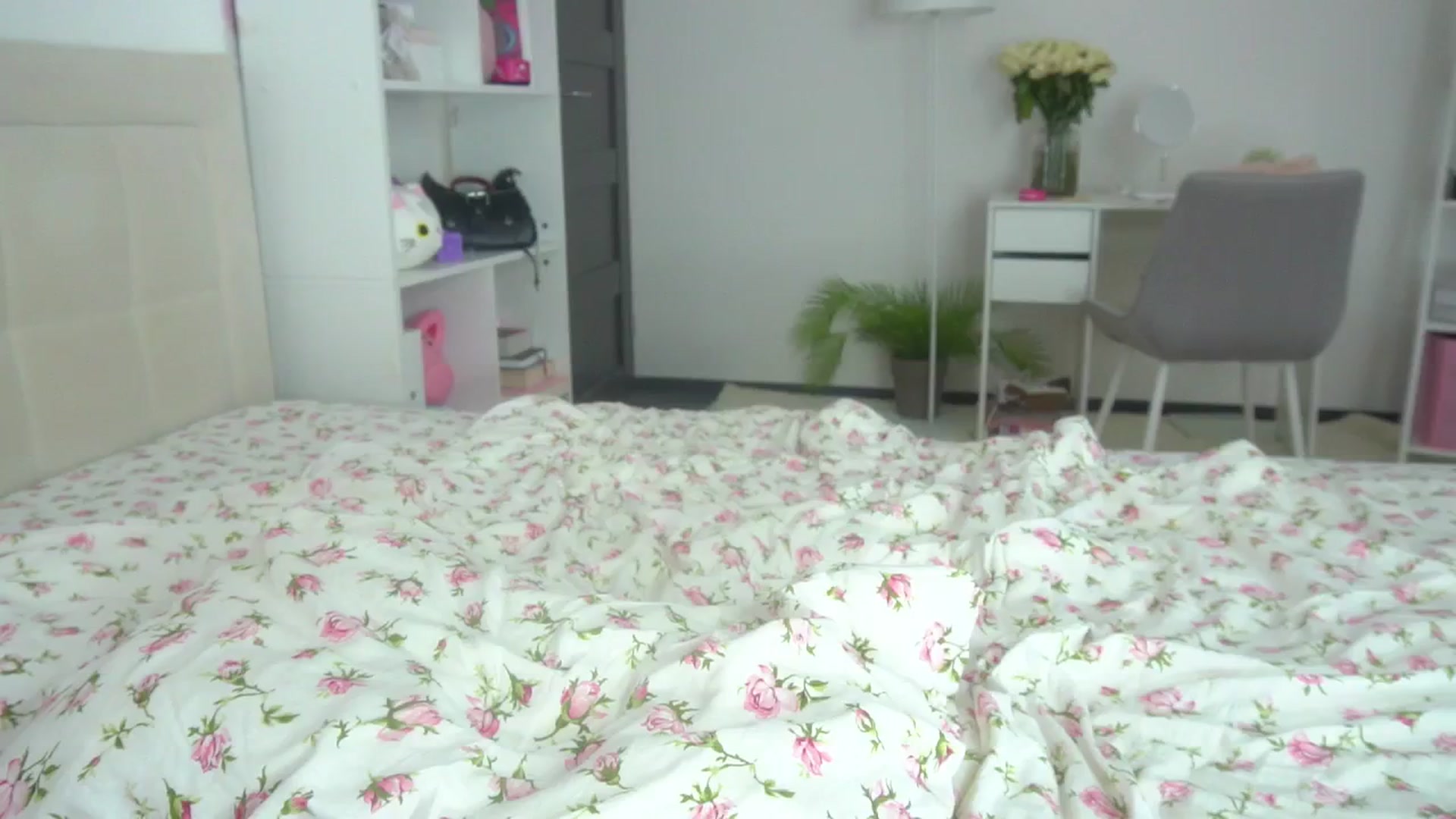 Gallery image thumbnail from Lina_Jay's myfreecams stream on, 08/06/2024, 07:37 image 10 of 20