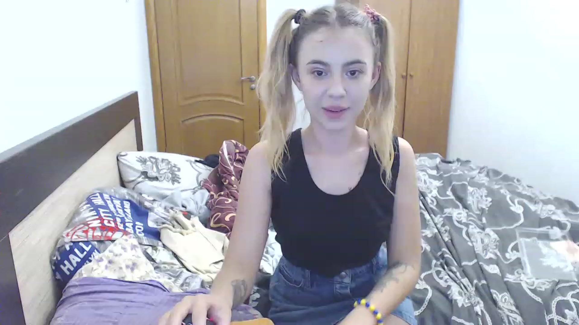 Gallery image thumbnail from Lina_hotty's myfreecams stream on, 11/26/2022, 16:00 image 2 of 20