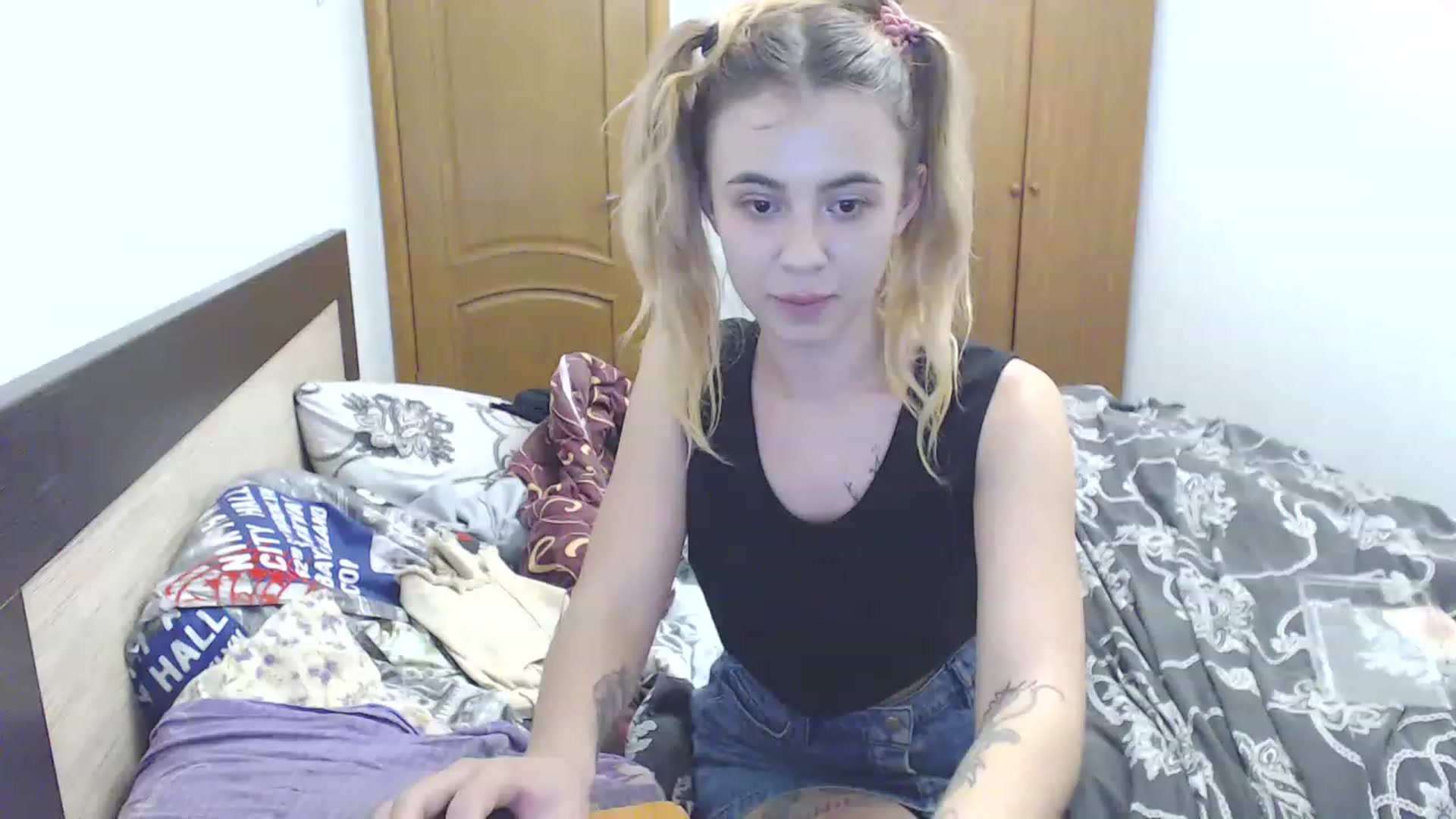Gallery image thumbnail from Lina_hotty's myfreecams stream on, 11/26/2022, 16:00 image 8 of 20