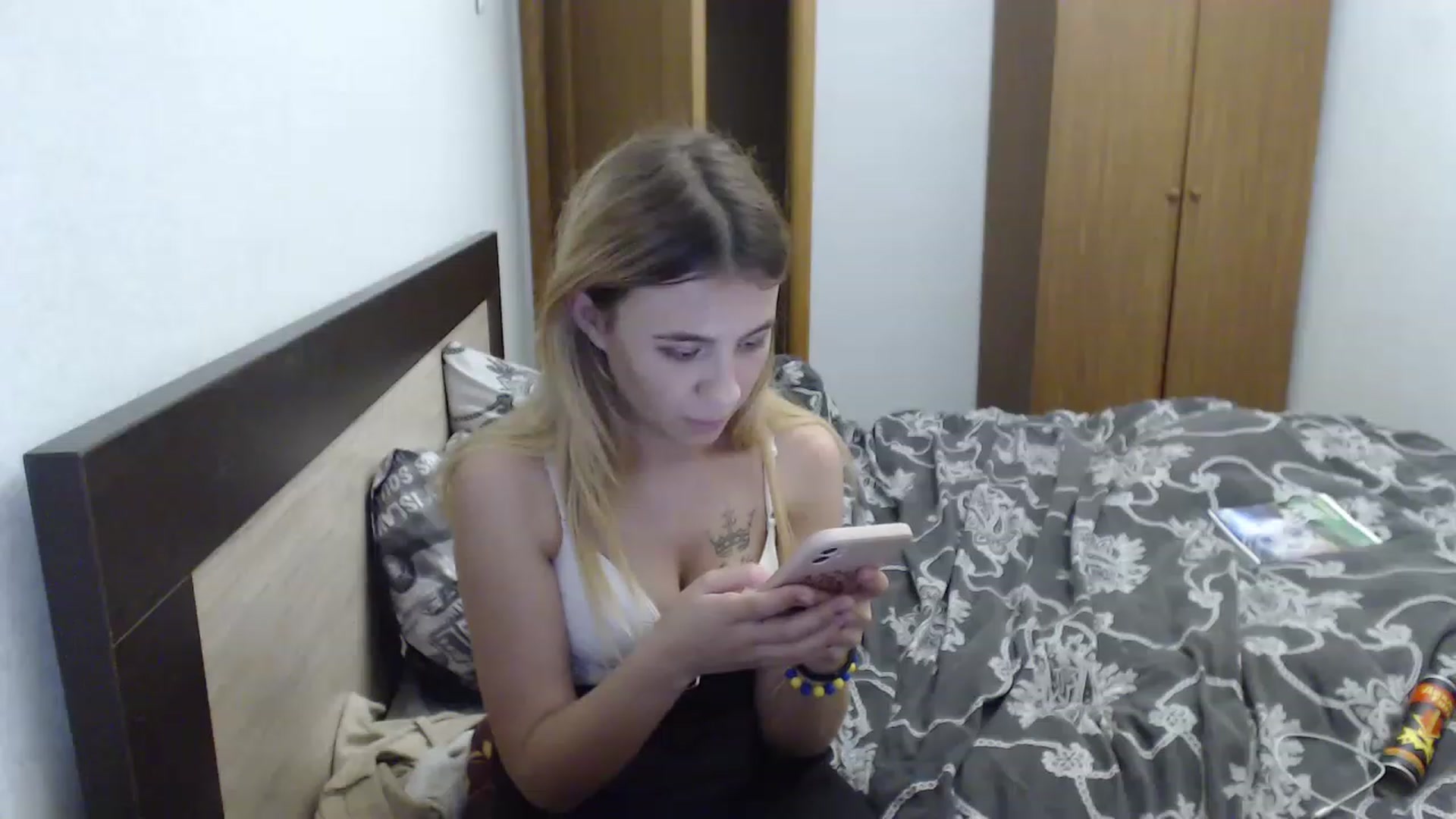 Gallery image thumbnail from Lina_hotty's myfreecams stream on, 11/27/2022, 18:39 image 4 of 20