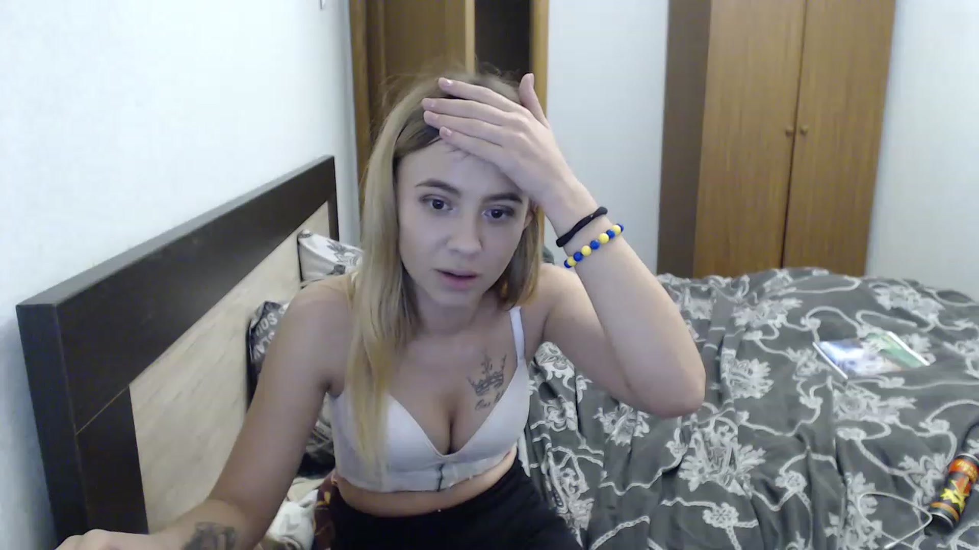 Gallery image thumbnail from Lina_hotty's myfreecams stream on, 11/27/2022, 18:39 image 19 of 20