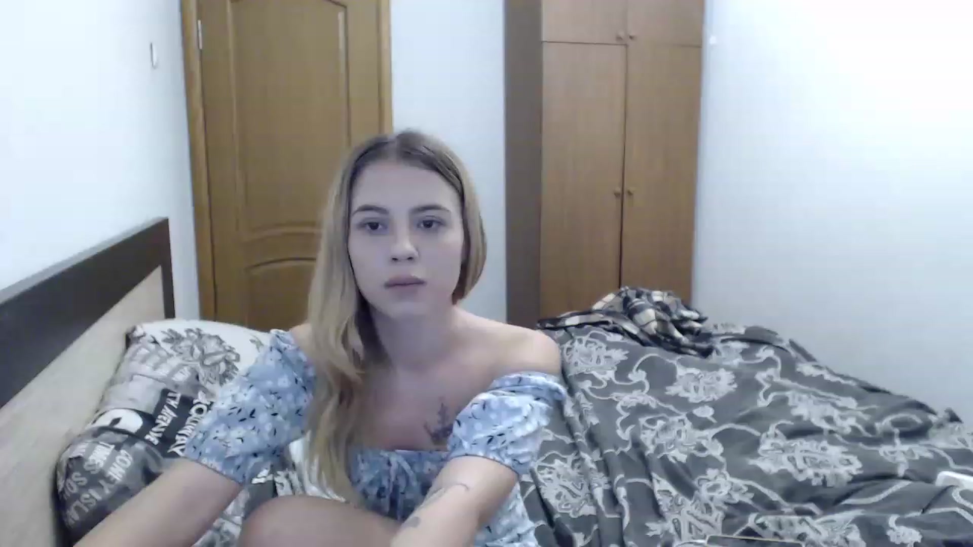 Gallery image thumbnail from Lina_hotty's myfreecams stream on, 11/28/2022, 17:21 image 6 of 20