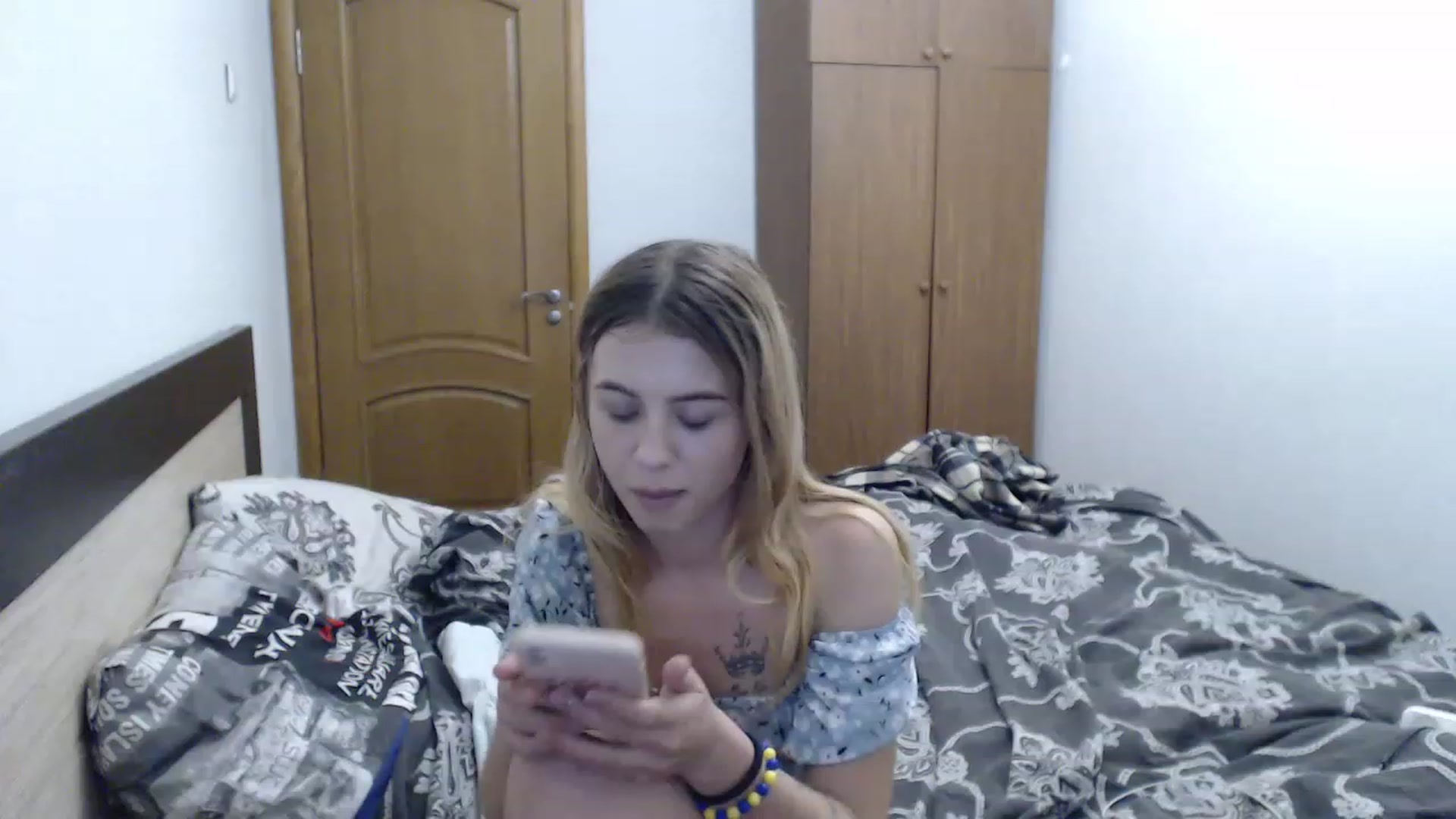 Gallery image thumbnail from Lina_hotty's myfreecams stream on, 11/28/2022, 17:58 image 18 of 20