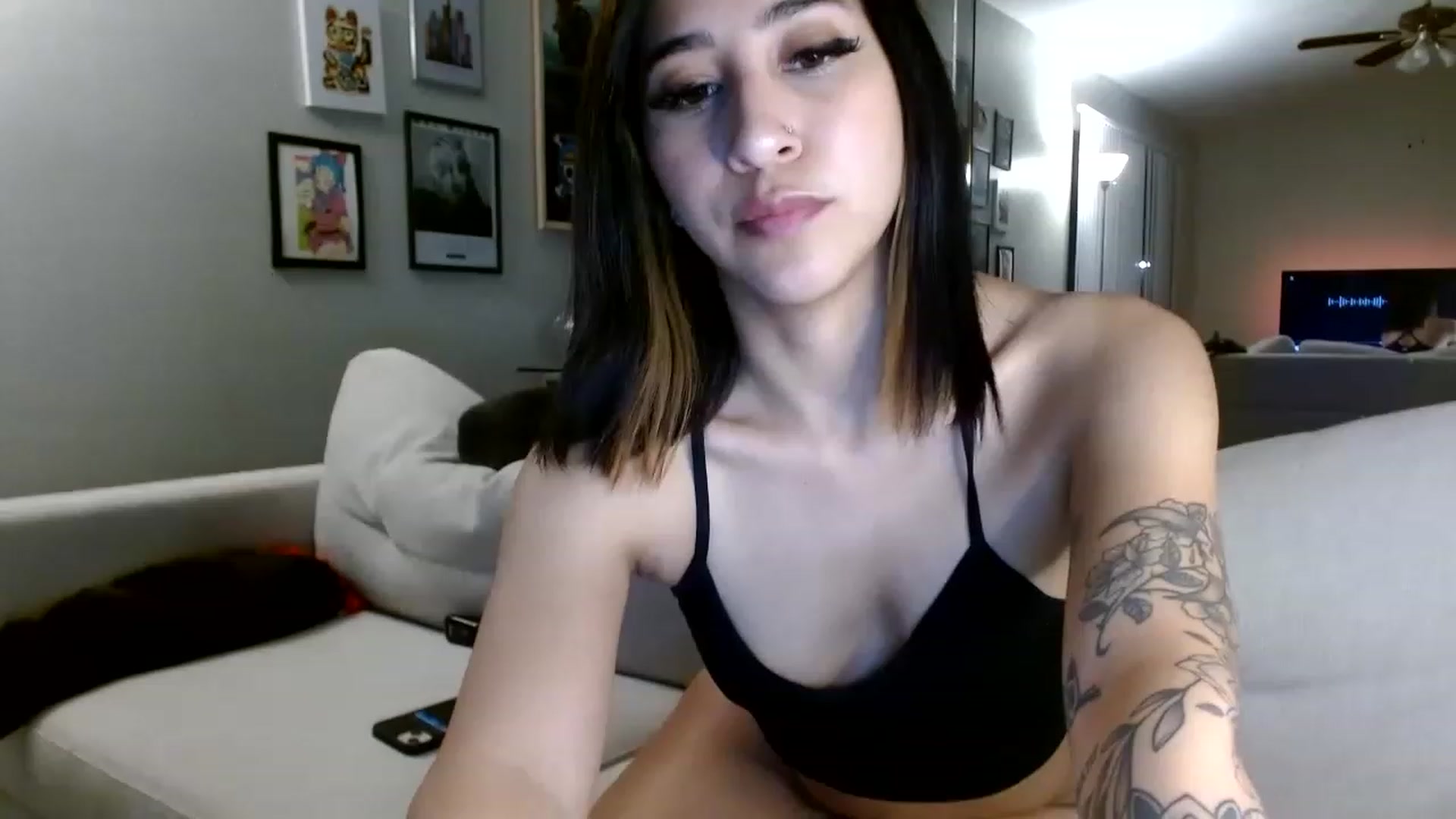 Gallery image thumbnail from Lina_nymph's myfreecams stream on, 05/02/2023, 09:54 image 13 of 20
