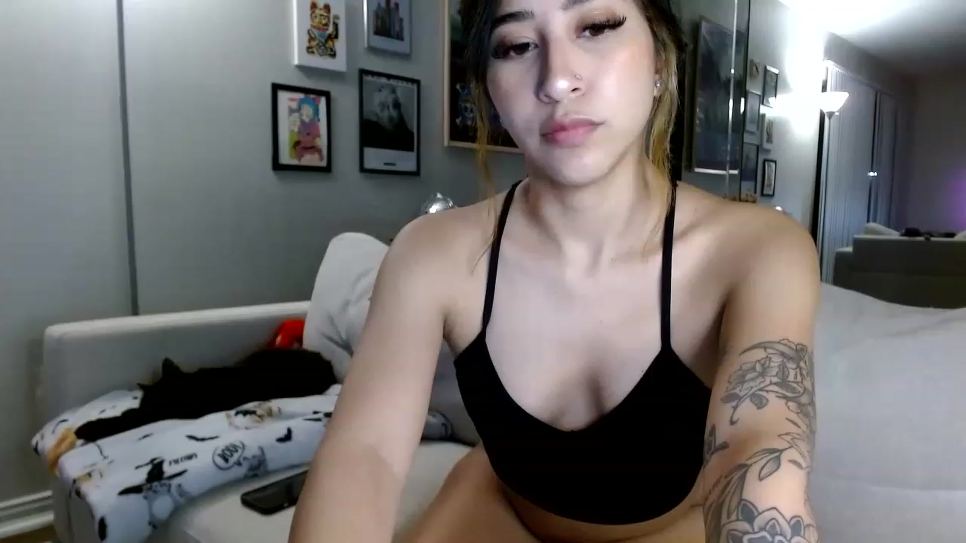 Gallery image thumbnail from Lina_nymph's myfreecams stream on, 05/06/2023, 09:39 image 14 of 20