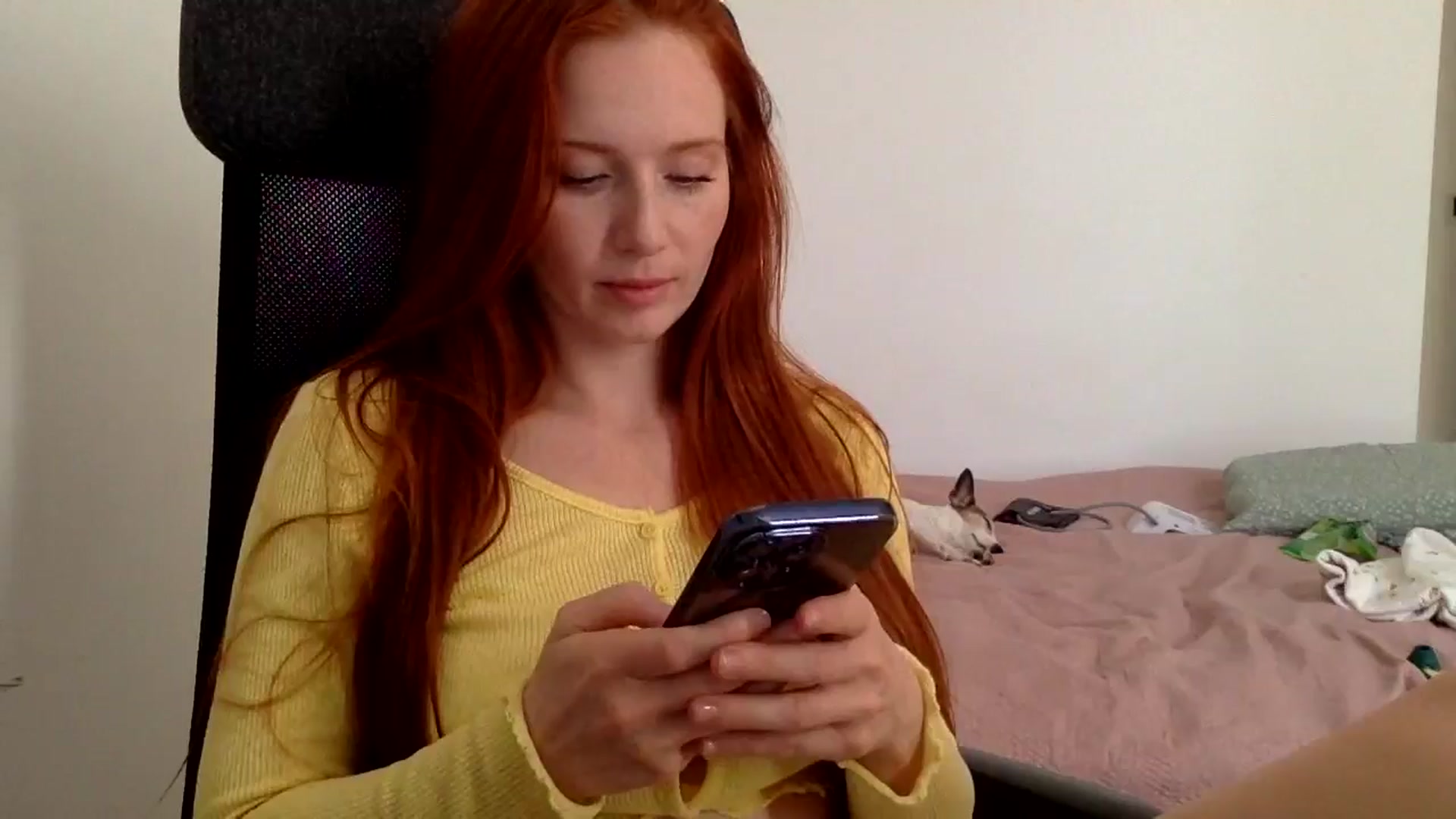 Gallery image thumbnail from Linaah6's myfreecams stream on, 09/20/2024, 12:17 image 16 of 20