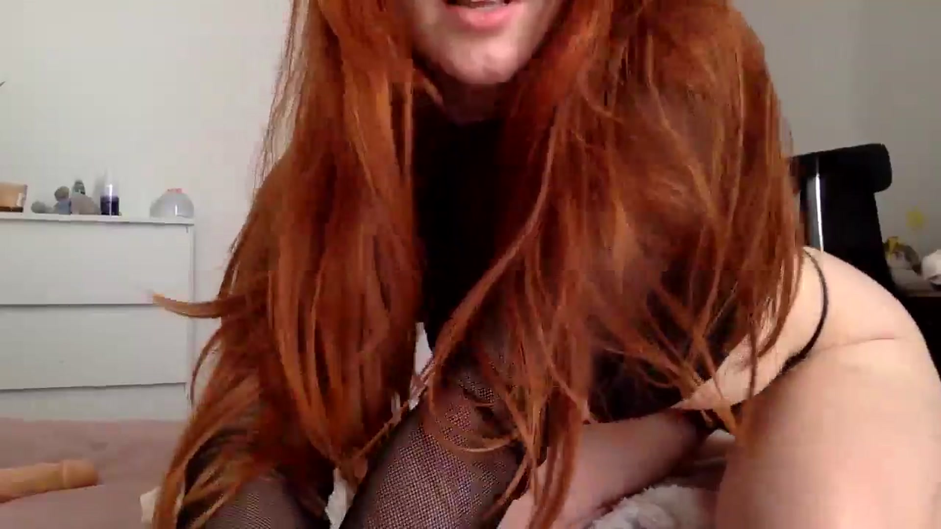 Gallery image thumbnail from Linaah6's myfreecams stream on, 10/18/2024, 12:52 image 13 of 20