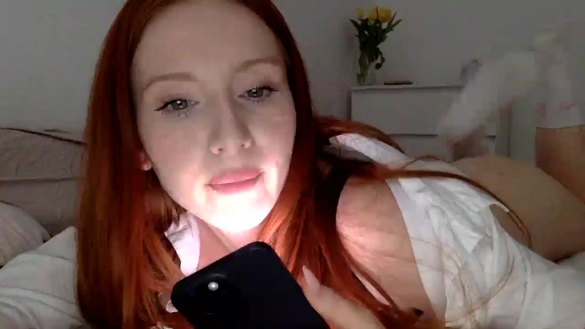 Gallery image thumbnail from Linaah6's myfreecams stream on, 10/23/2024, 12:36 image 12 of 20