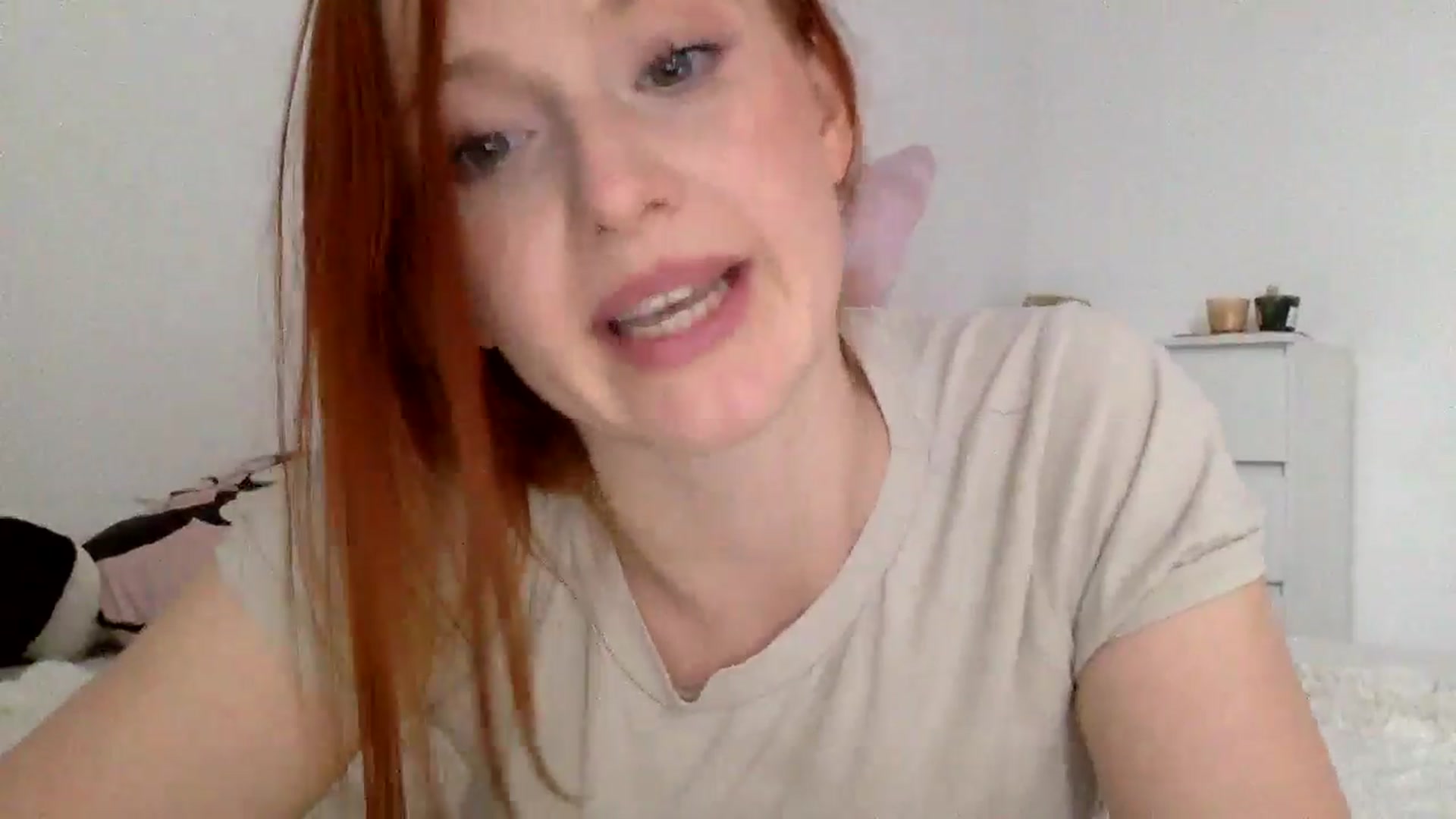 Gallery image thumbnail from Linaah6's myfreecams stream on, 10/24/2024, 12:21 image 13 of 20