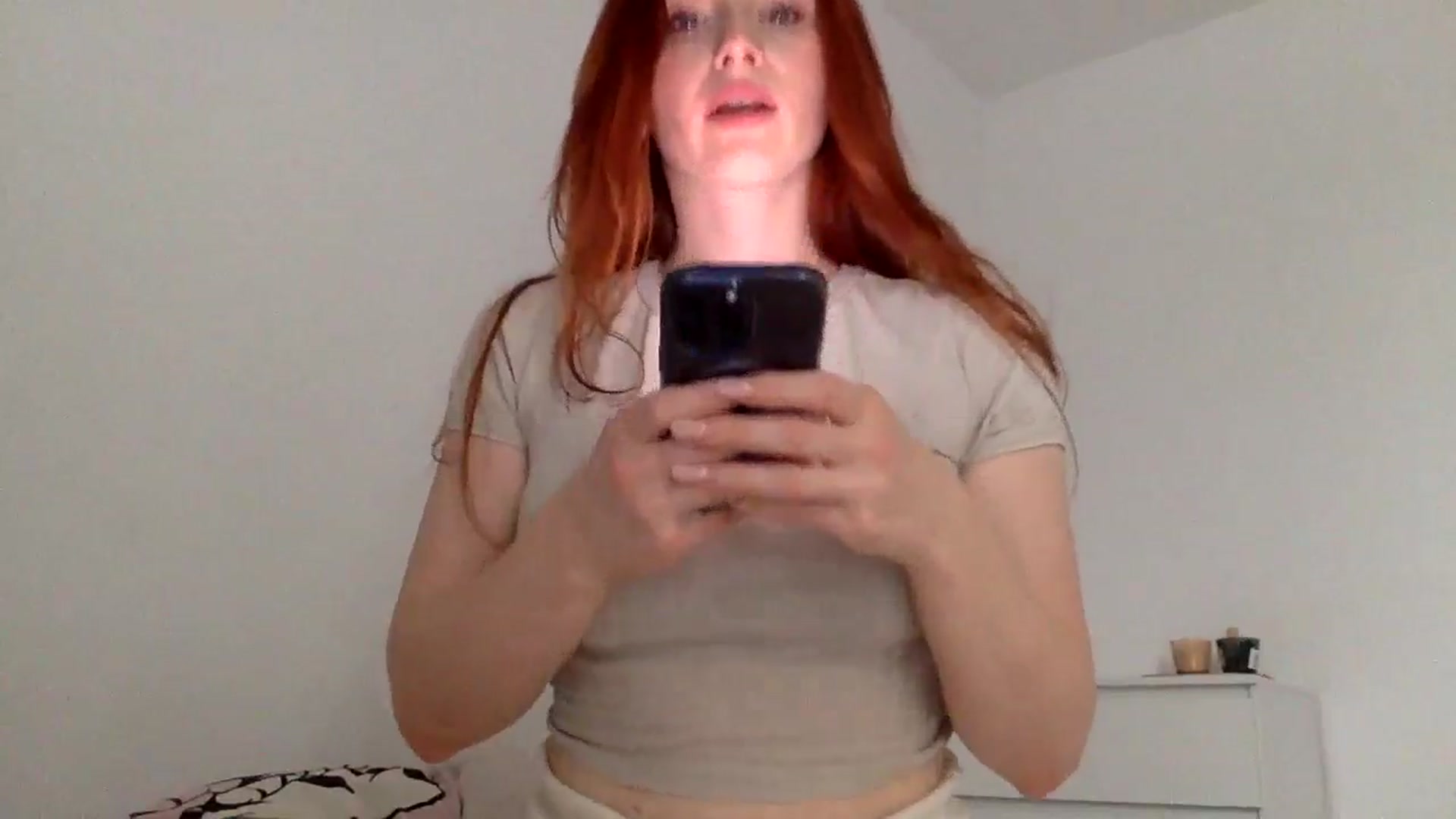Gallery image thumbnail from Linaah6's myfreecams stream on, 10/24/2024, 12:21 image 14 of 20