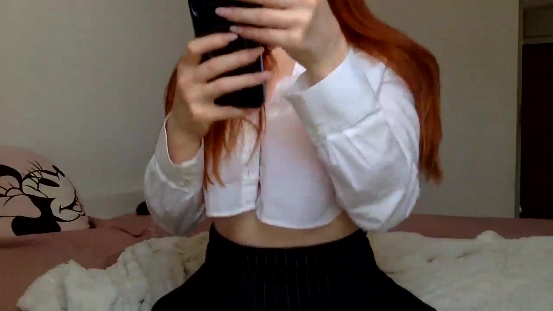 Gallery image thumbnail from Linaah6's myfreecams stream on, 10/25/2024, 14:10 image 14 of 20