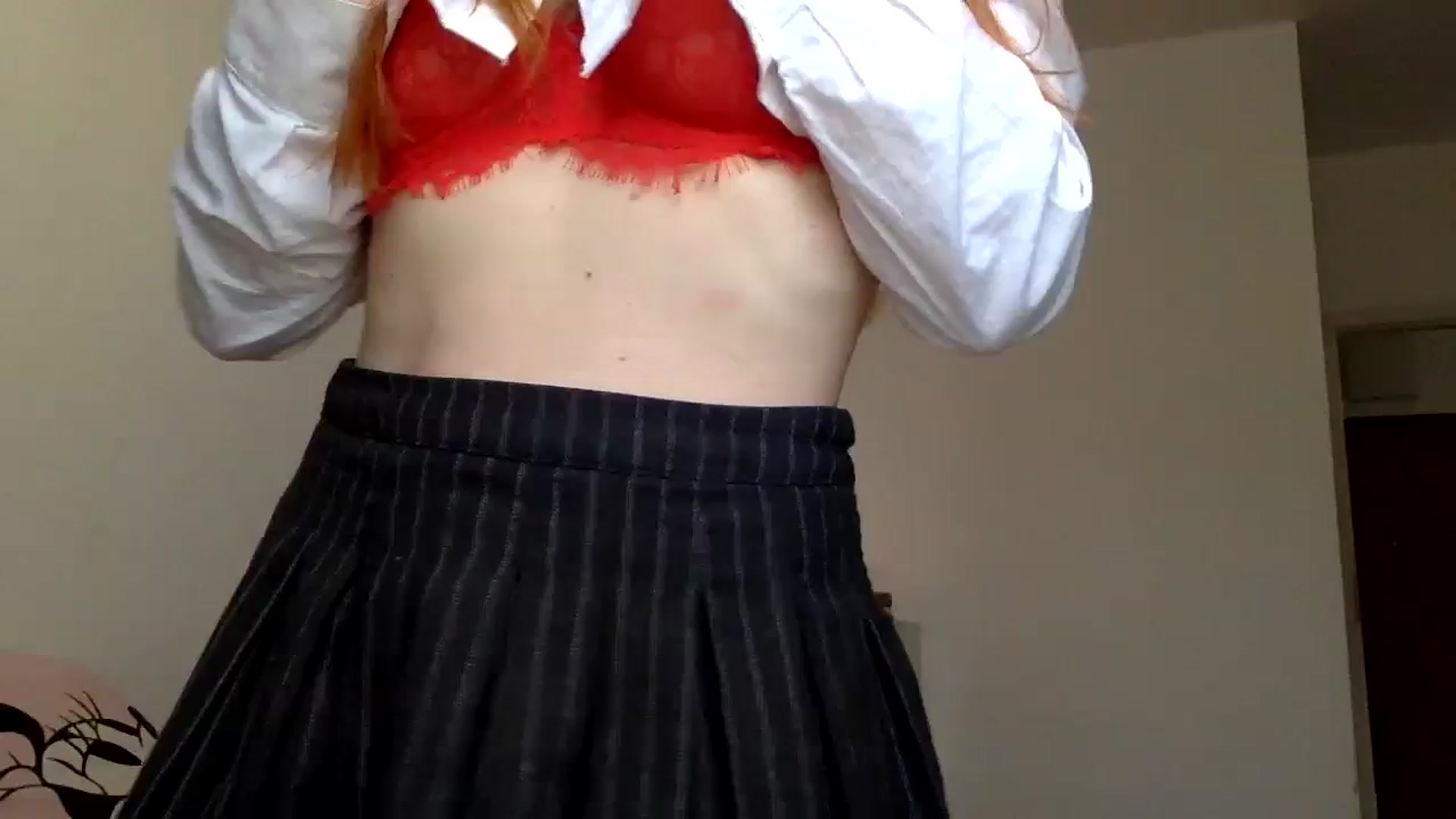 Gallery image thumbnail from Linaah6's myfreecams stream on, 10/25/2024, 14:10 image 13 of 20