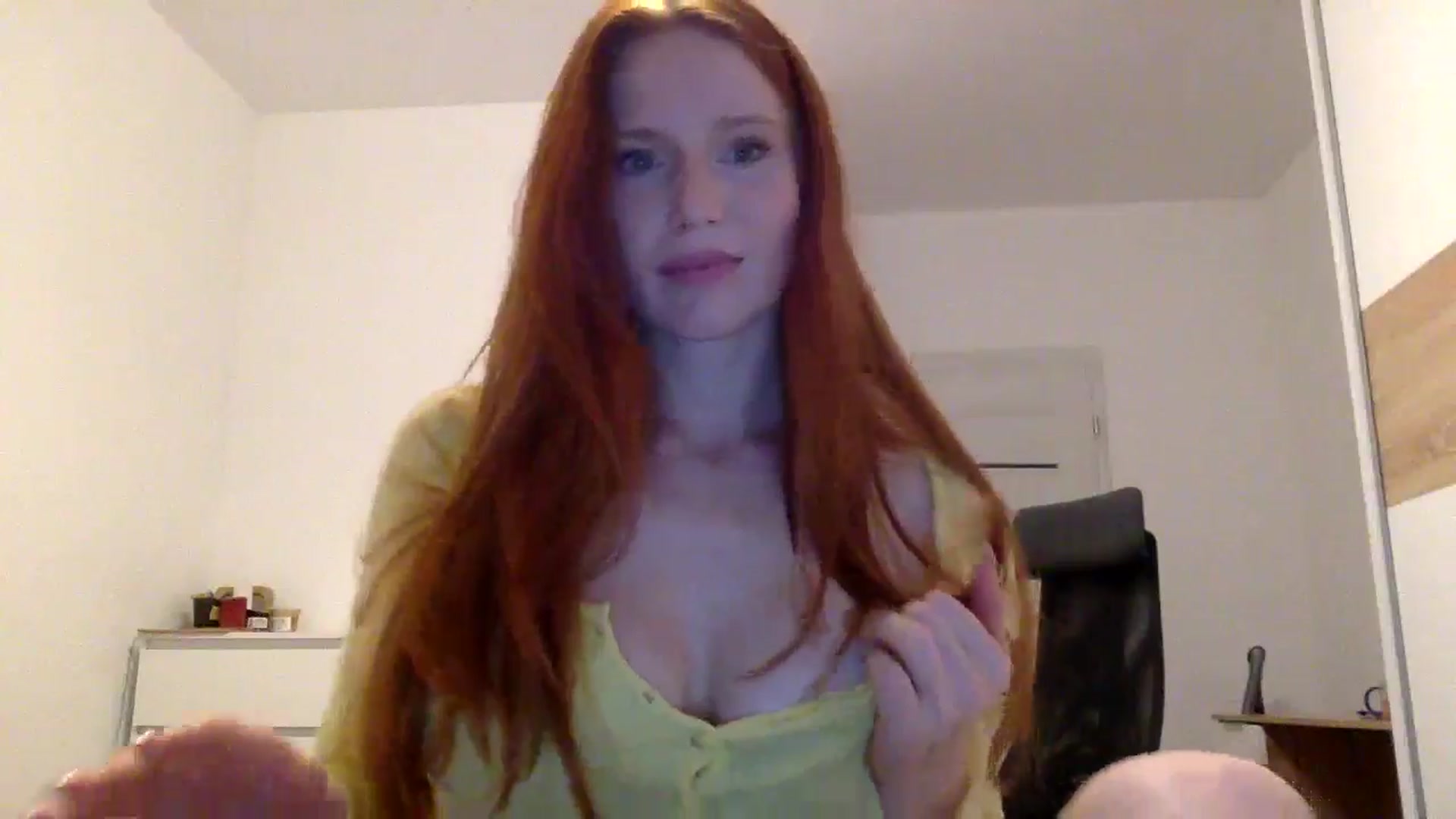 Gallery image thumbnail from Linaah6's myfreecams stream on, 11/01/2024, 15:27 image 7 of 20