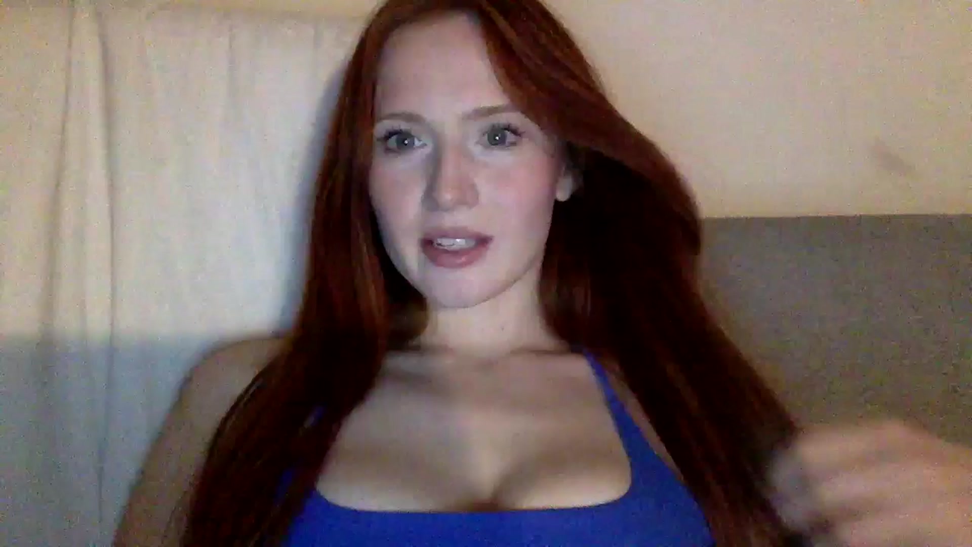 Gallery image thumbnail from Linaah6's myfreecams stream on, 11/03/2024, 15:22 image 14 of 20