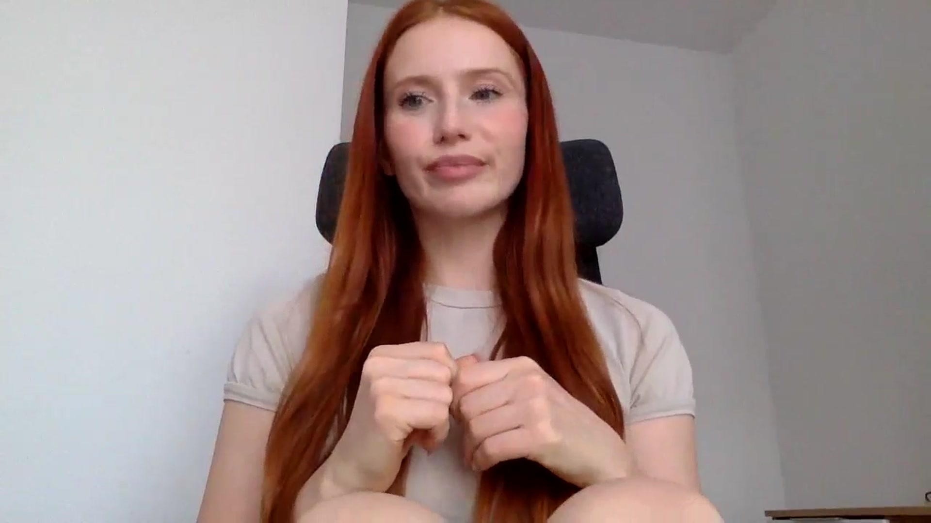 Gallery image thumbnail from Linaah6's myfreecams stream on, 11/04/2024, 14:08 image 9 of 20