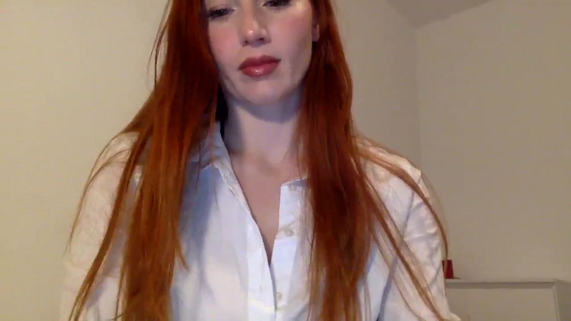 Gallery image thumbnail from Linaah6's myfreecams stream on, 11/05/2024, 17:56 image 2 of 20