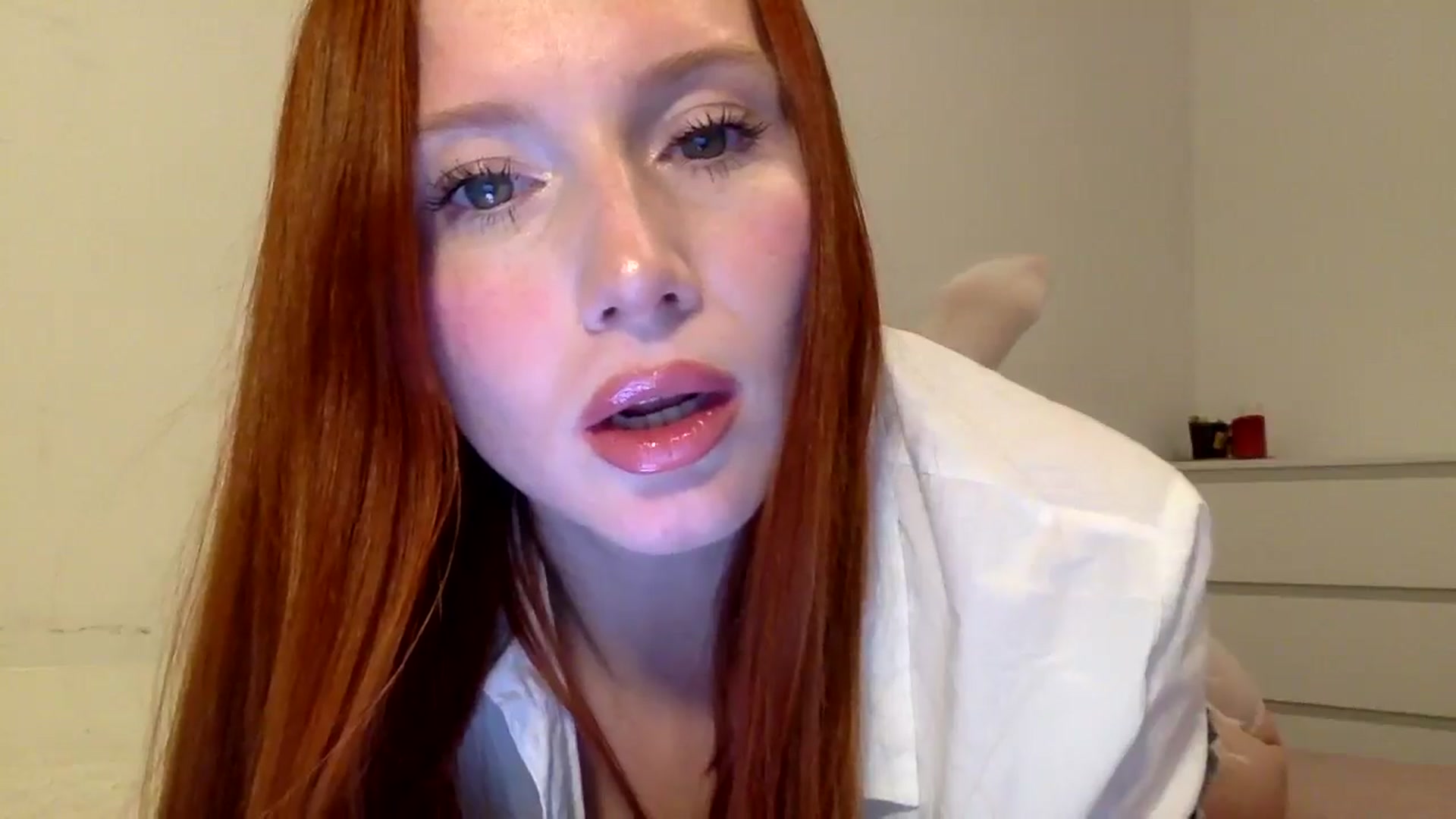 Gallery image thumbnail from Linaah6's myfreecams stream on, 11/05/2024, 18:22 image 18 of 20