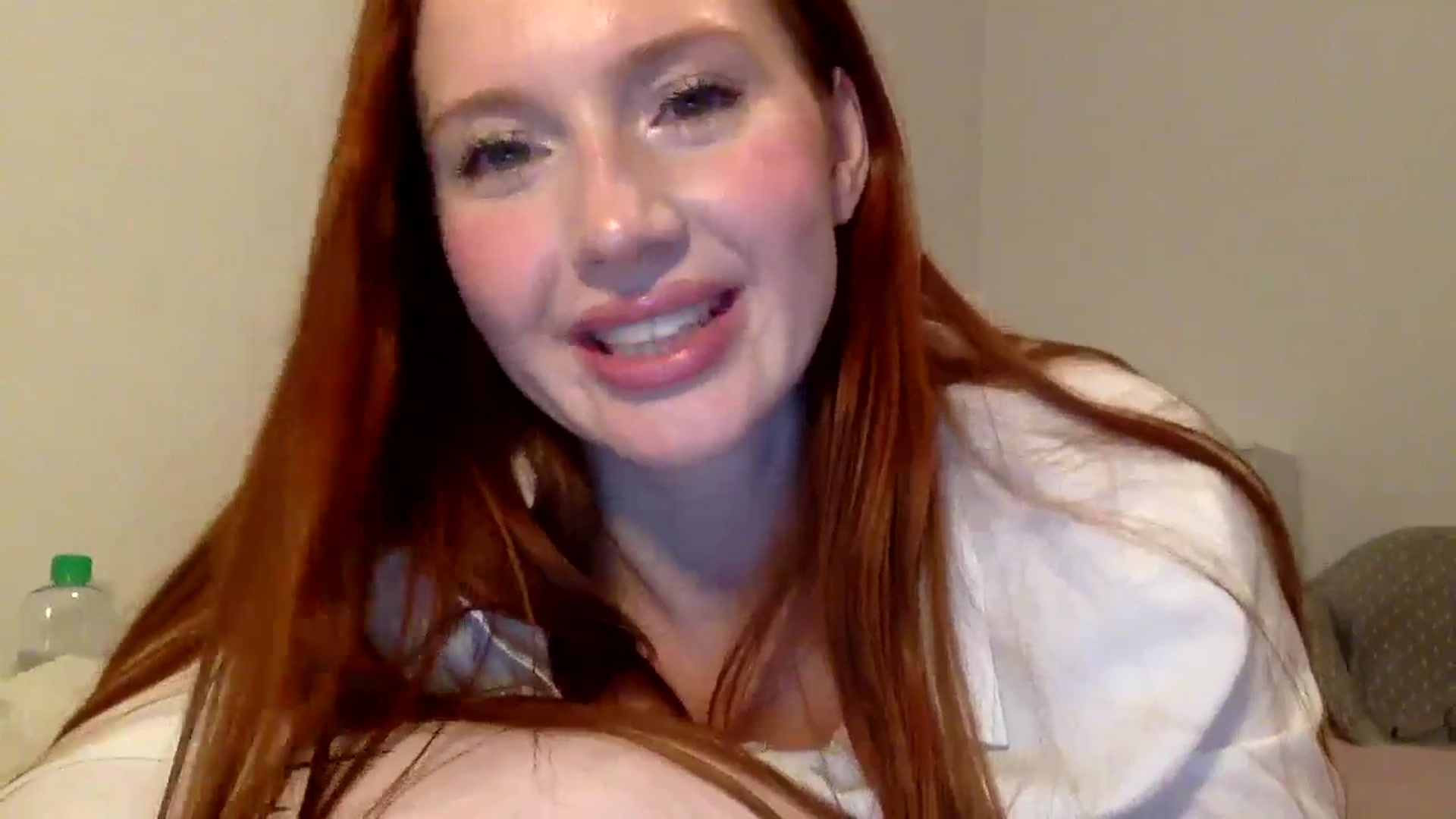 Gallery image thumbnail from Linaah6's myfreecams stream on, 11/05/2024, 19:25 image 18 of 20