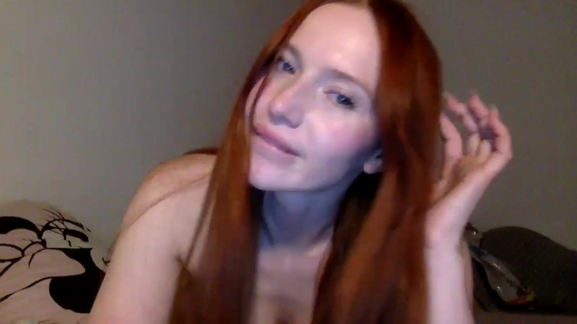 Gallery image thumbnail from Linaah6's myfreecams stream on, 11/05/2024, 22:46 image 4 of 20