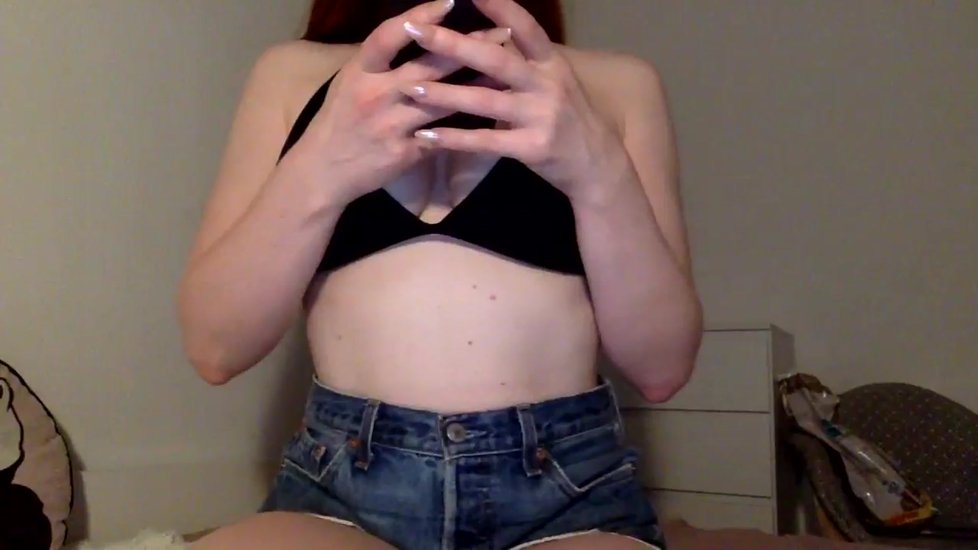 Gallery image thumbnail from Linaah6's myfreecams stream on, 11/05/2024, 22:46 image 17 of 20