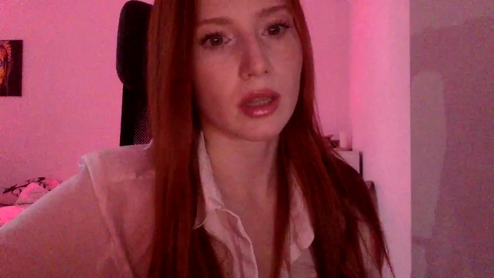 Gallery image thumbnail from Linaah6's myfreecams stream on, 11/07/2024, 13:00 image 20 of 20
