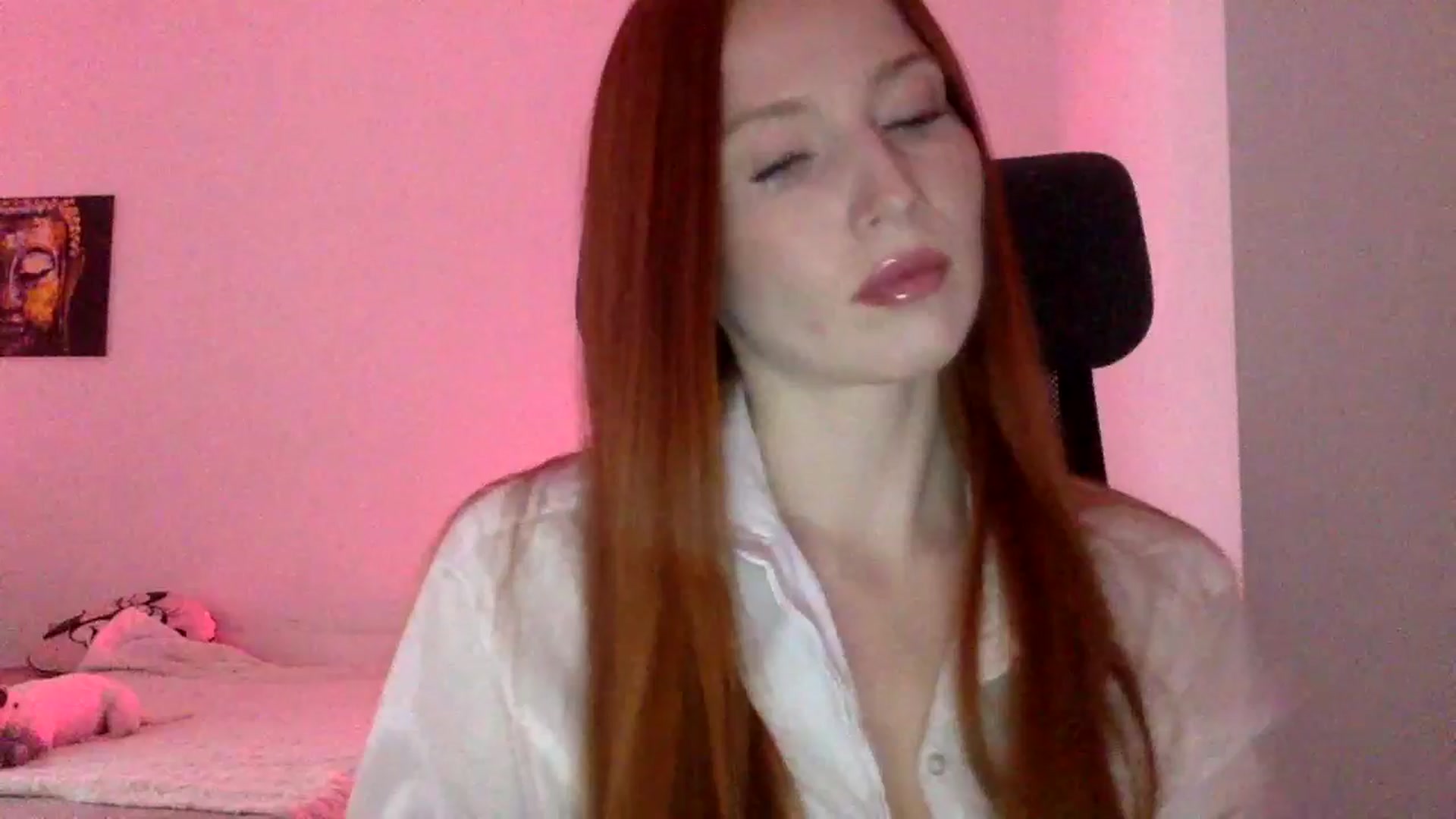 Gallery image thumbnail from Linaah6's myfreecams stream on, 11/07/2024, 13:00 image 1 of 20