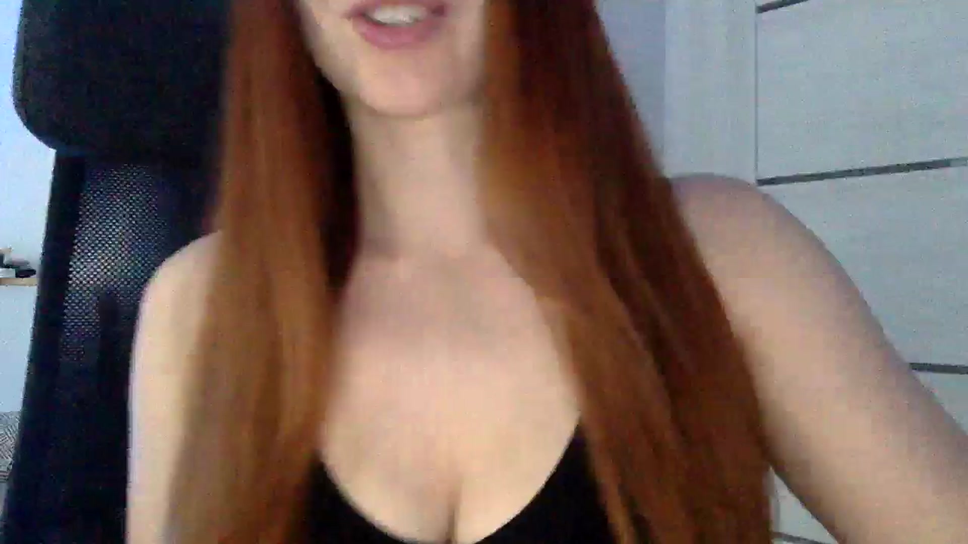 Gallery image thumbnail from Linaah6's myfreecams stream on, 11/13/2024, 12:46 image 10 of 20