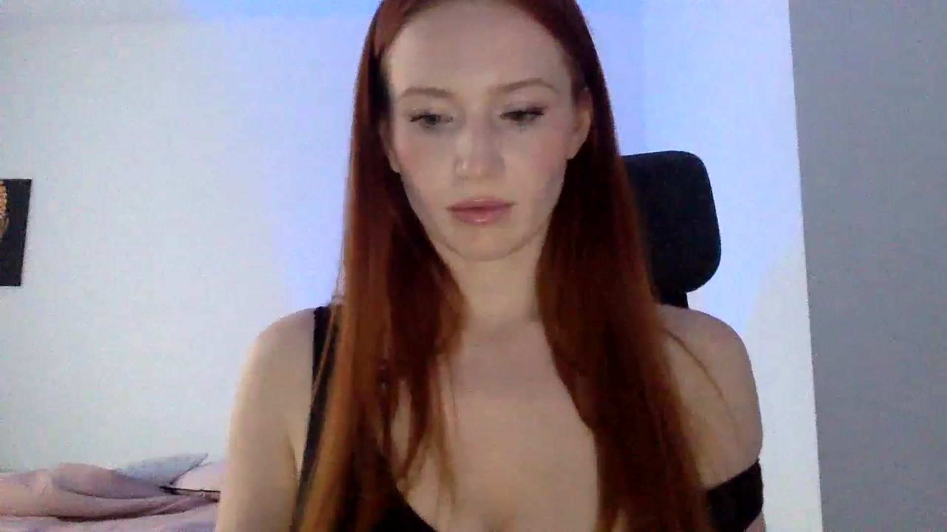 Gallery image thumbnail from Linaah6's myfreecams stream on, 11/13/2024, 12:46 image 16 of 20