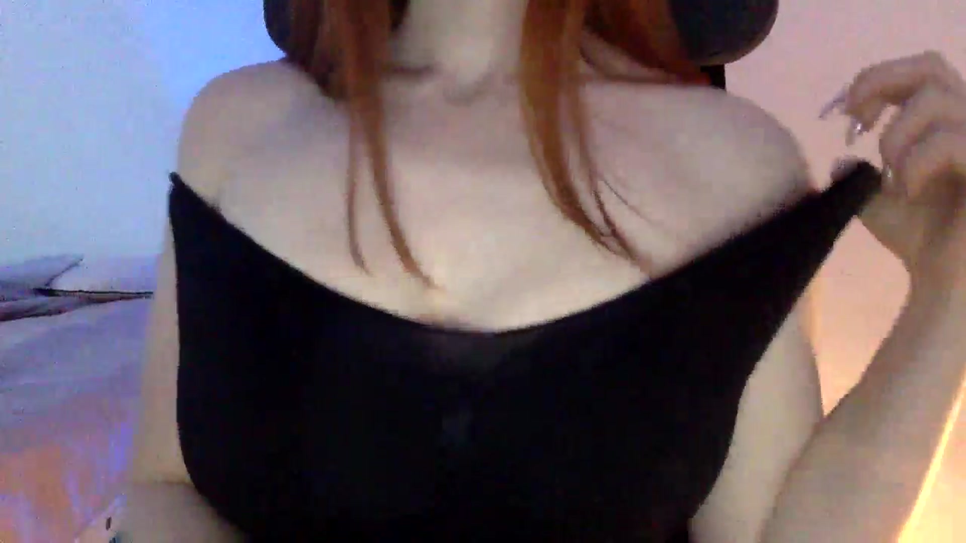Gallery image thumbnail from Linaah6's myfreecams stream on, 11/13/2024, 13:21 image 10 of 20