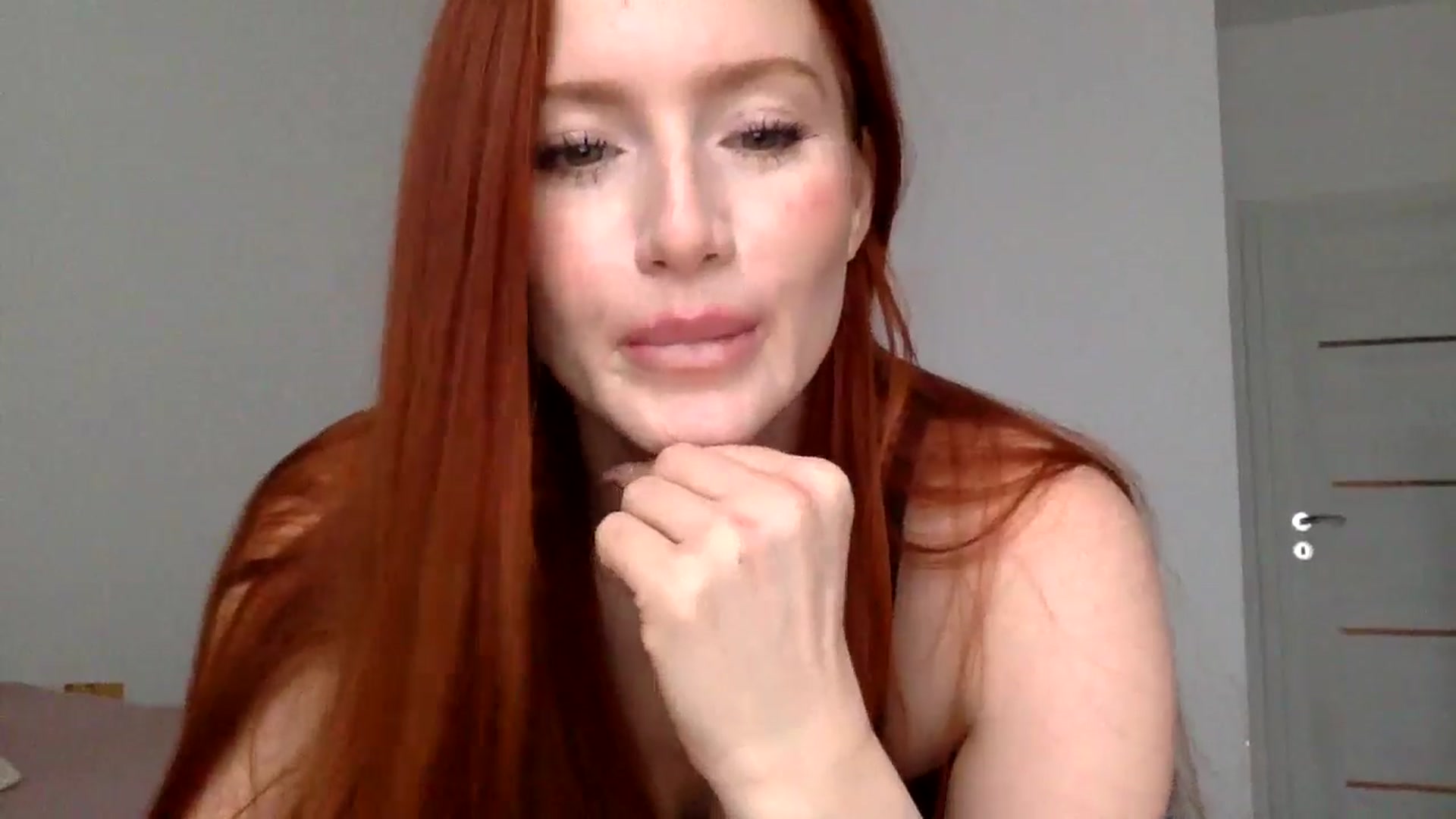 Gallery image thumbnail from Linaah6's myfreecams stream on, 11/20/2024, 12:51 image 6 of 20