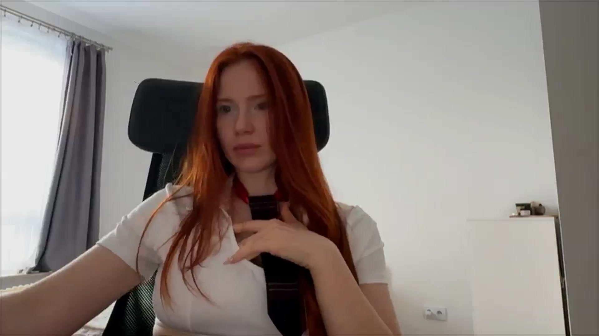 Gallery image thumbnail from Linaah6's myfreecams stream on, 11/22/2024, 13:38 image 3 of 20