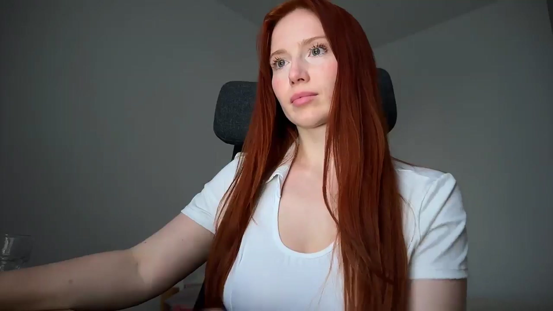 Gallery image thumbnail from Linaah6's myfreecams stream on, 12/02/2024, 15:22 image 11 of 20