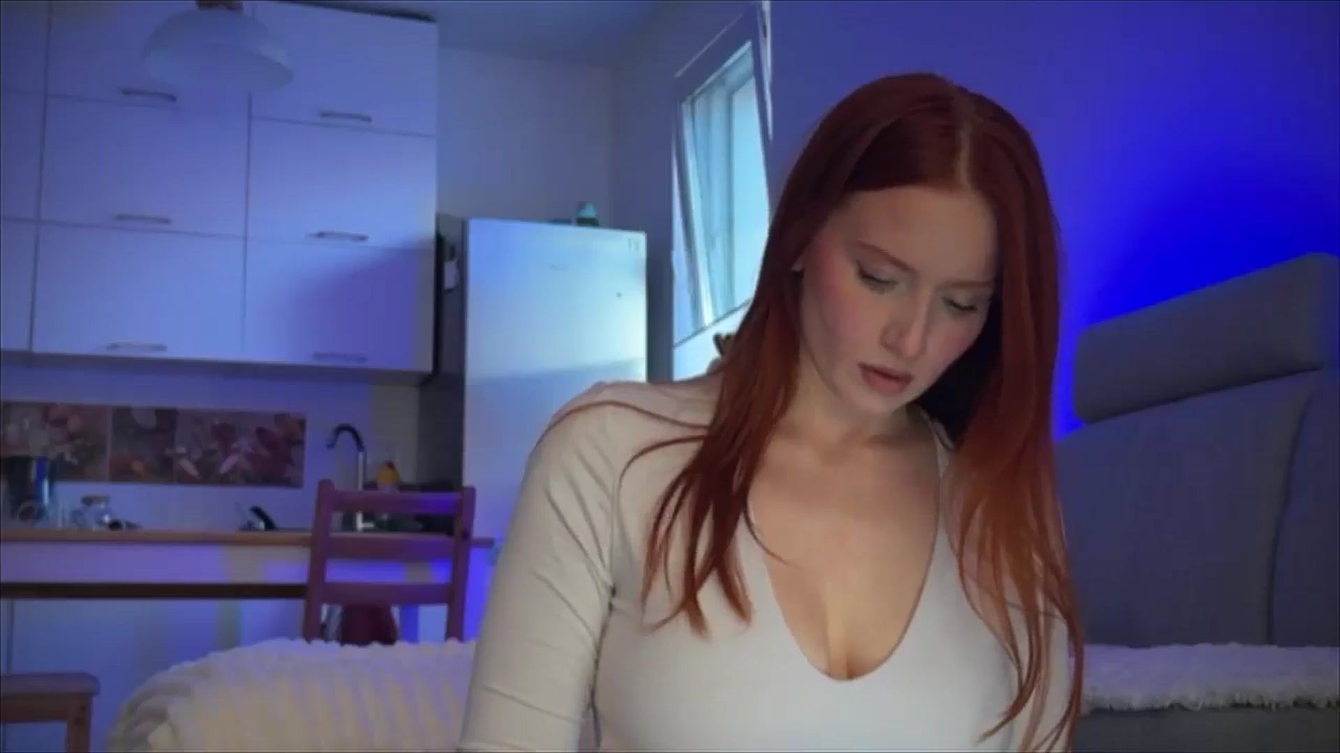 Gallery image thumbnail from Linaah6's myfreecams stream on, 12/12/2024, 14:09 image 13 of 20