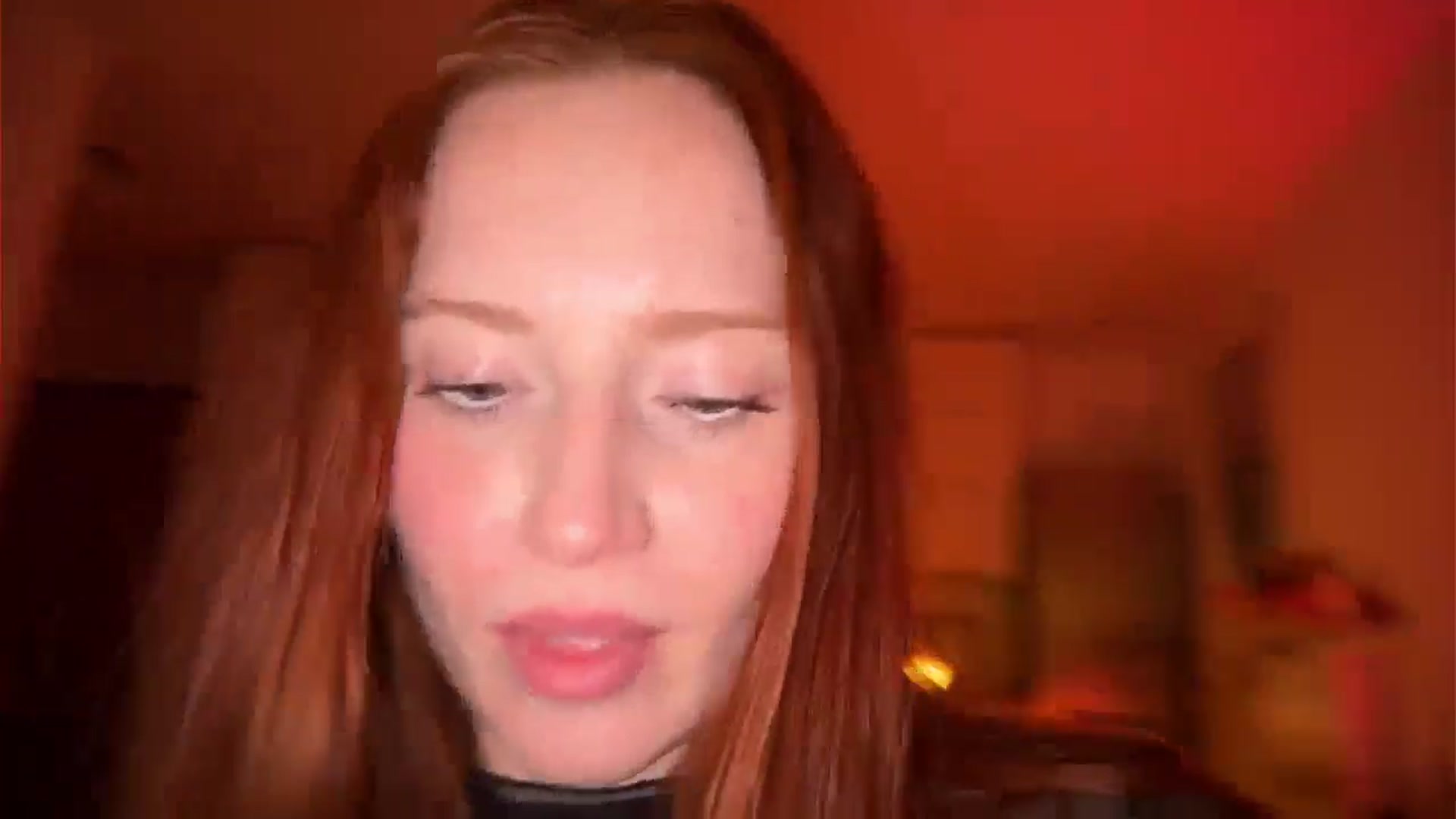 Gallery image thumbnail from Linaah6's myfreecams stream on, 12/14/2024, 15:36 image 13 of 20