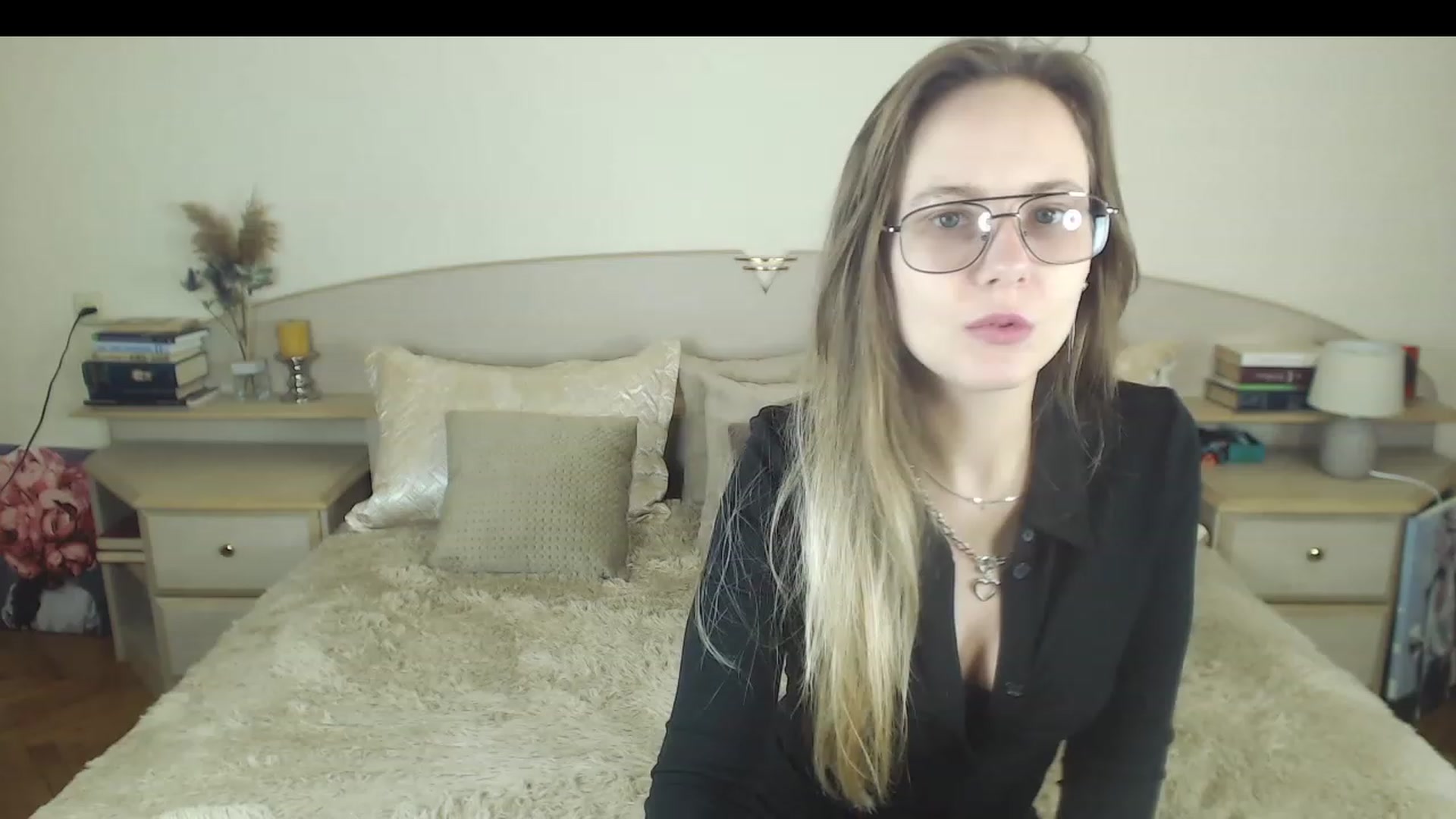 Gallery image thumbnail from LindaHilton's myfreecams stream on, 02/05/2023, 13:30 image 14 of 20
