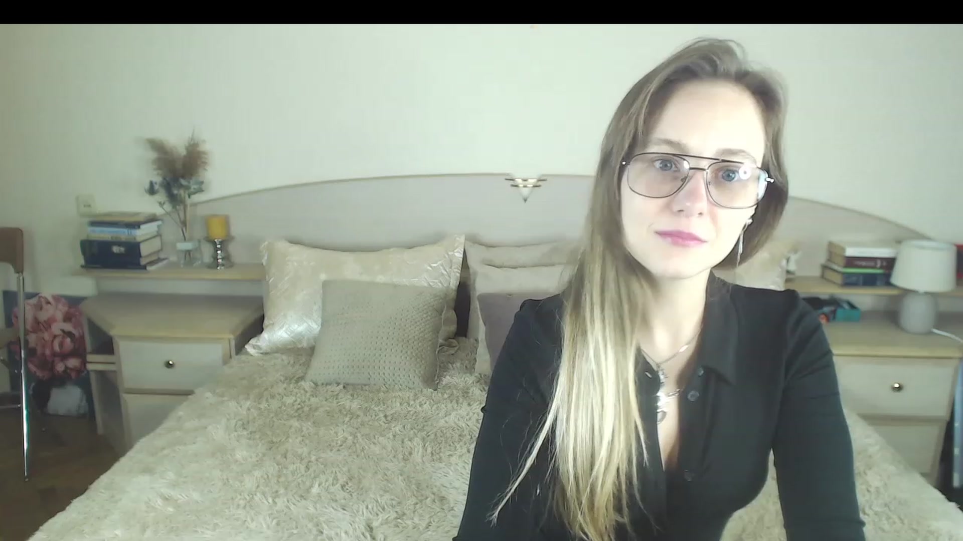 Gallery image thumbnail from LindaHilton's myfreecams stream on, 02/05/2023, 17:26 image 9 of 20
