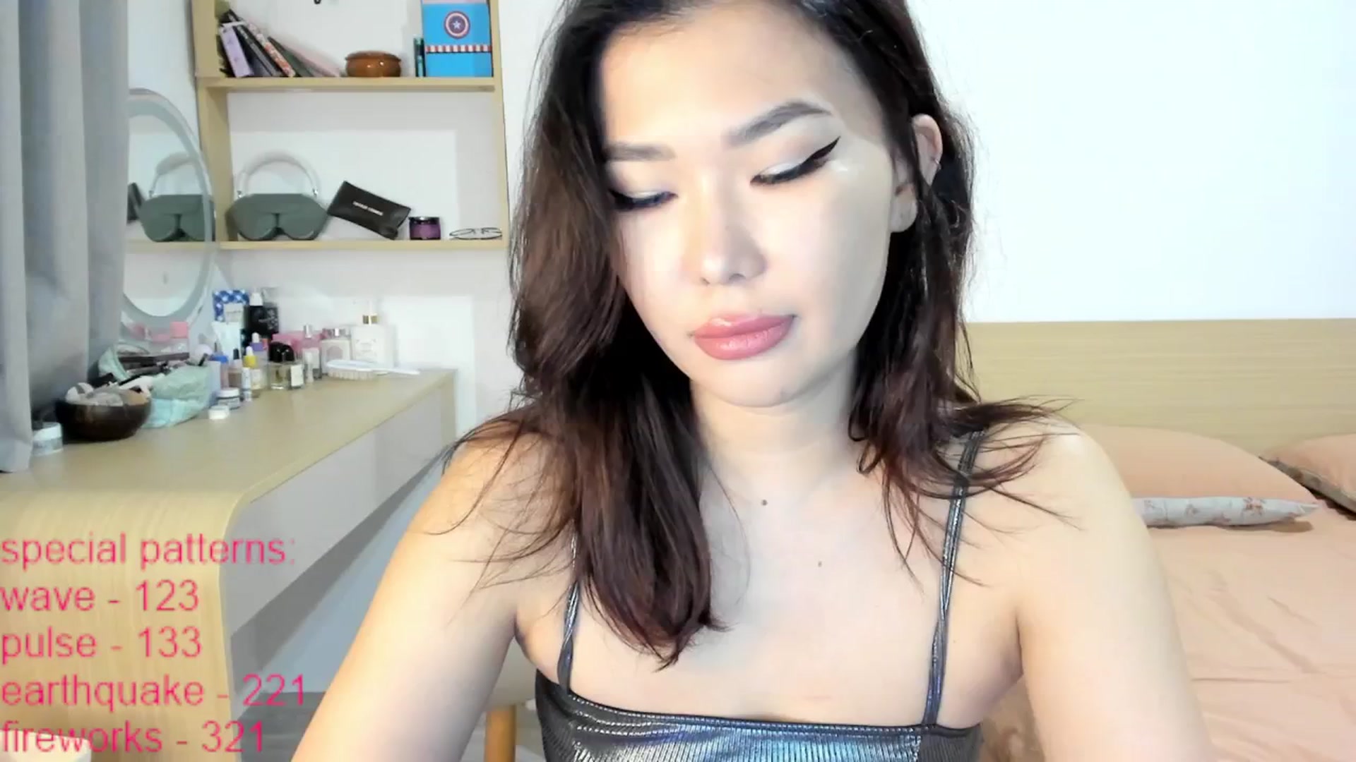 Gallery image thumbnail from LindaMei's myfreecams stream on, 02/13/2026, 22:14 image 16 of 20