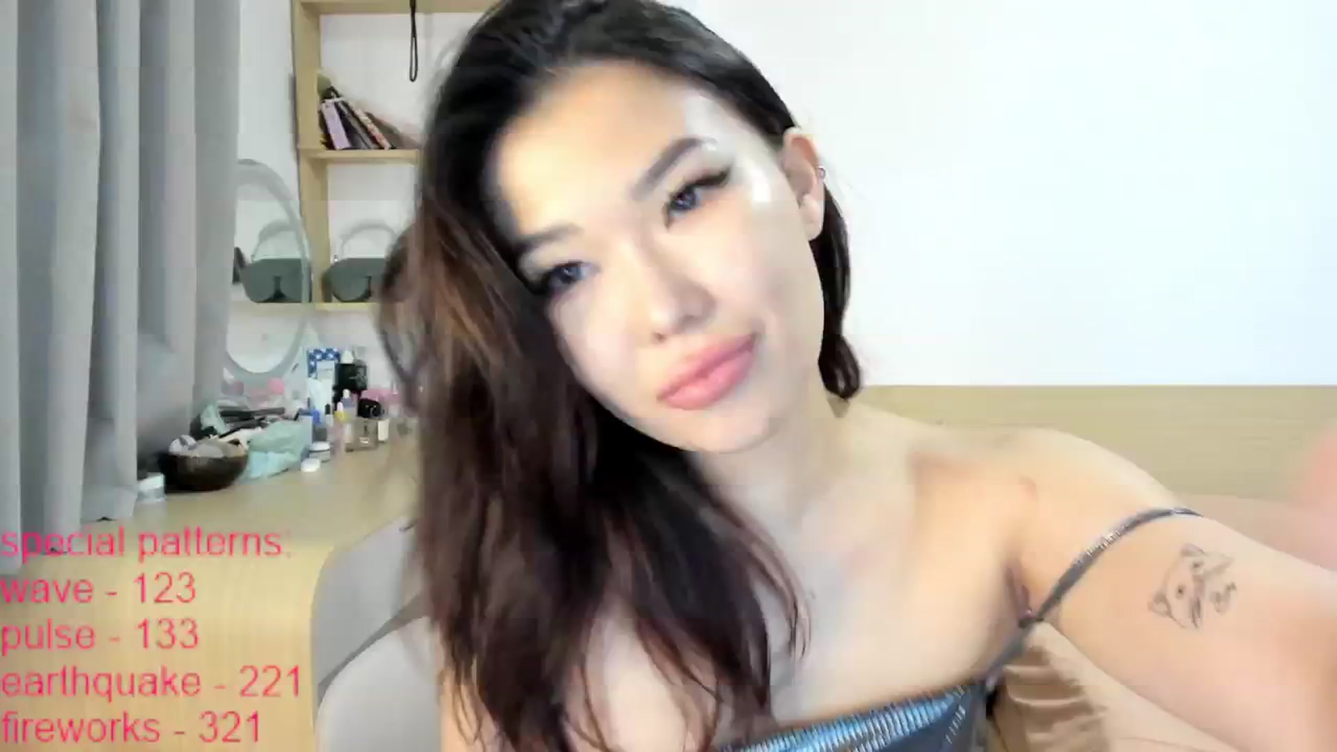 Gallery image thumbnail from LindaMei's myfreecams stream on, 02/13/2026, 23:58 image 7 of 20