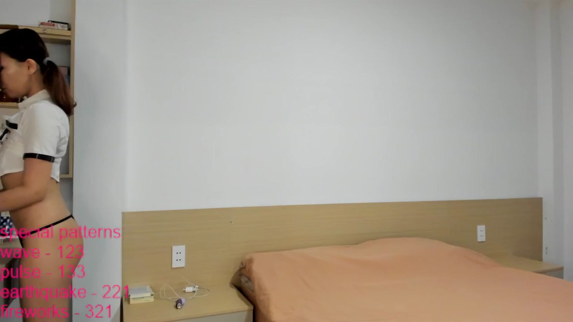 Gallery image thumbnail from LindaMei's myfreecams stream on, 03/09/2026, 19:06 image 15 of 20