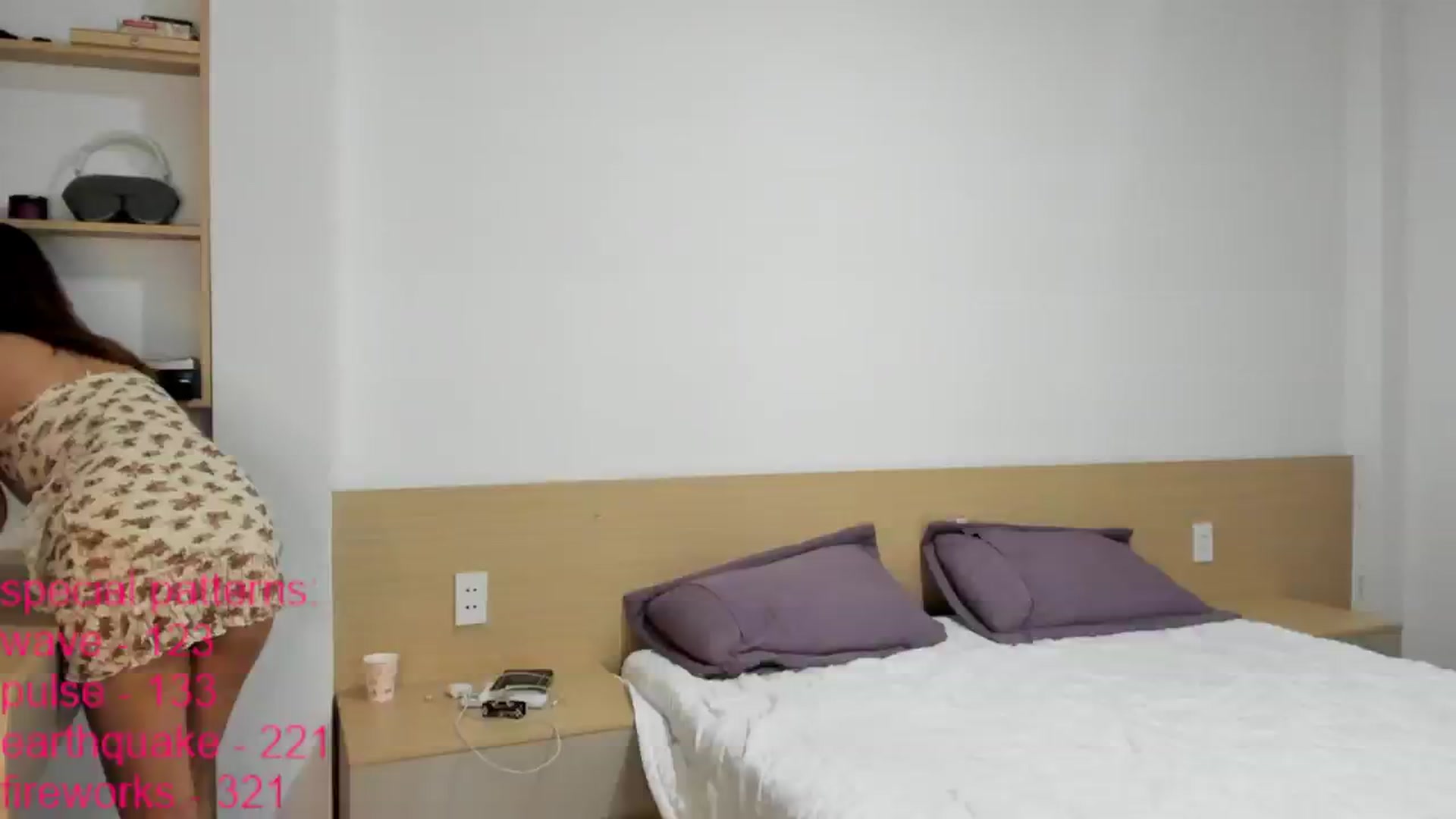 Gallery image thumbnail from LindaMei's myfreecams stream on, 03/25/2026, 16:17 image 12 of 20